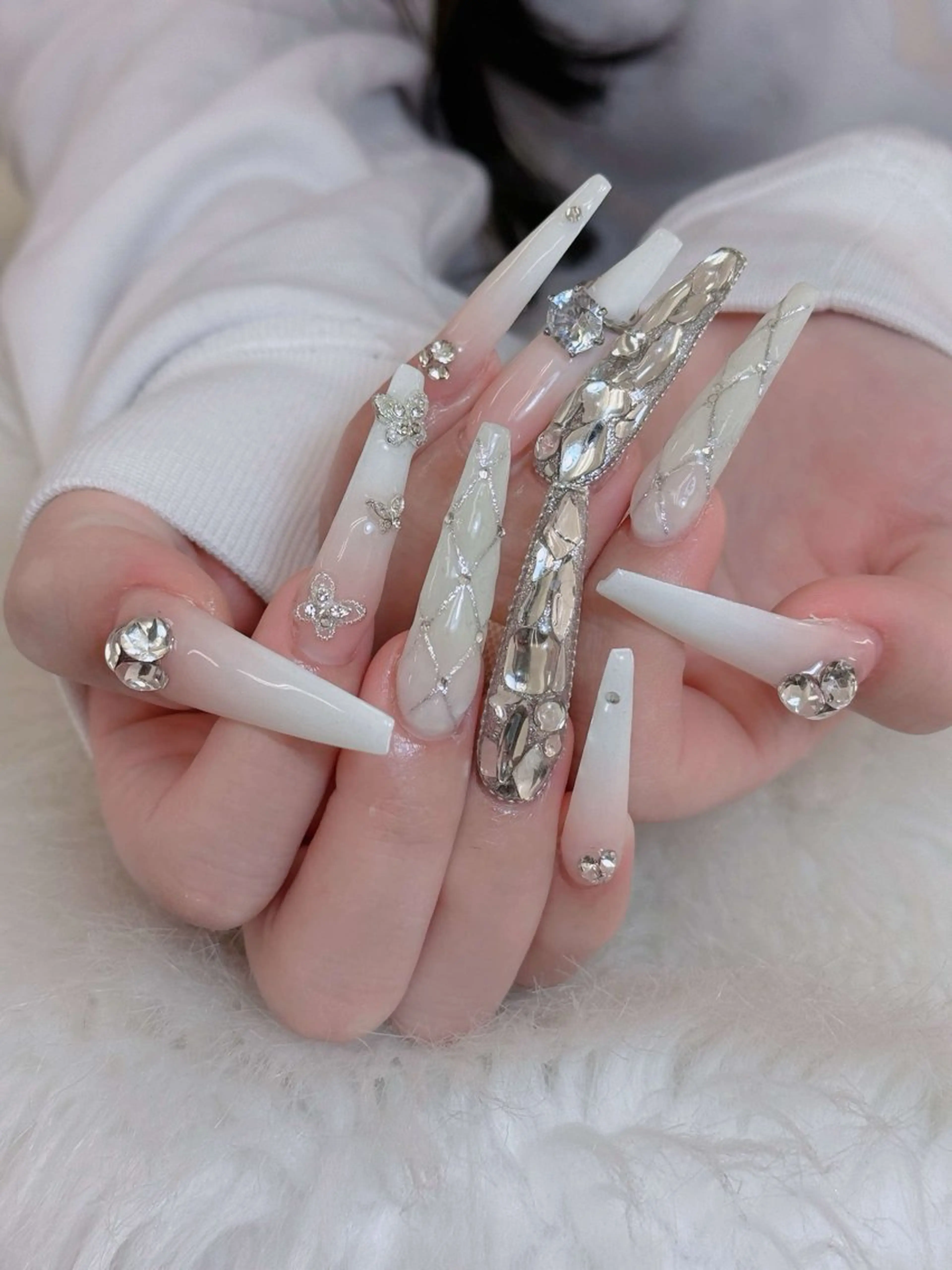 ネイル アートネイル オーロラネイル チークネイル 長さ出し フットネイル Noiranail_ studio川越西口のネイルデザイン