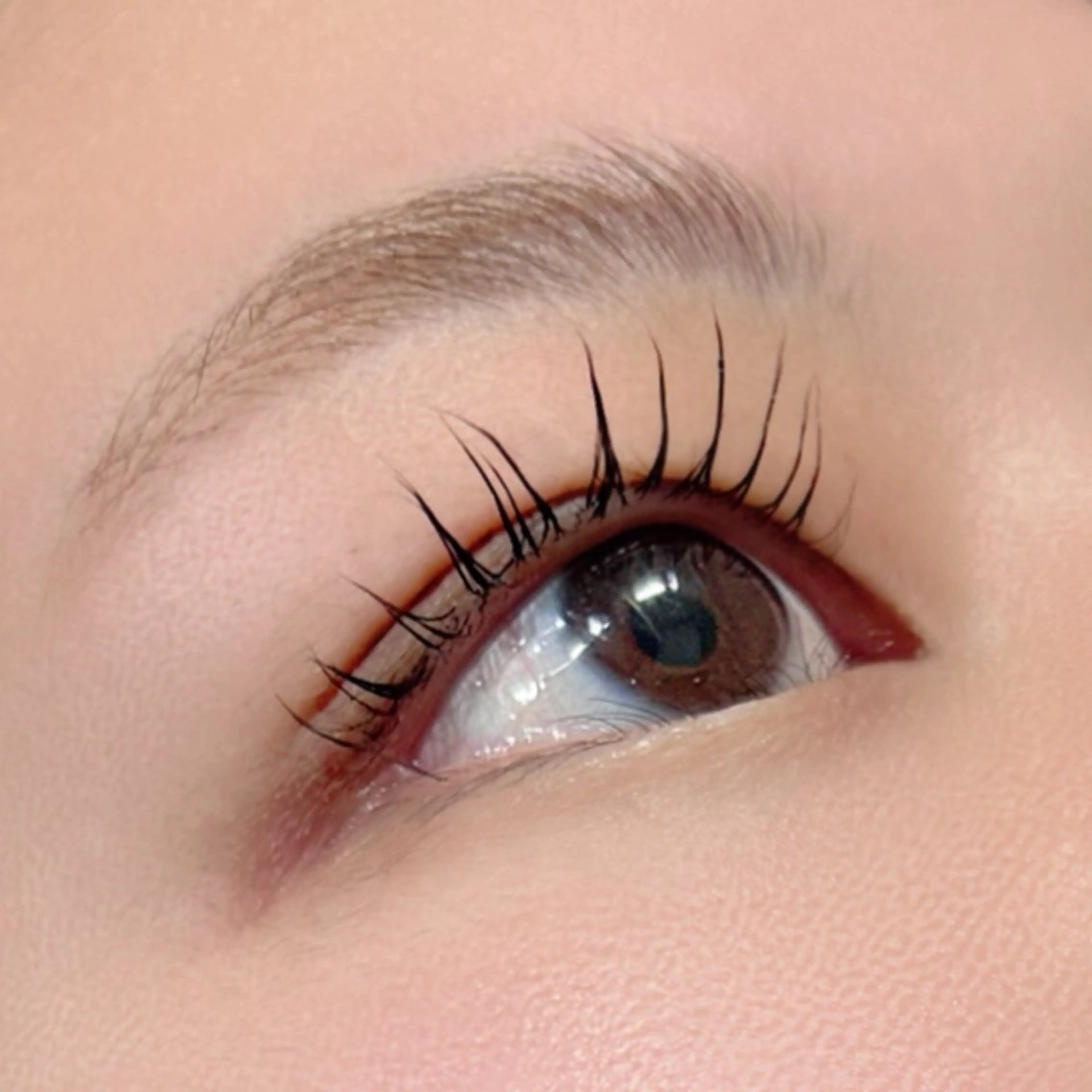 マツエク・マツパ lys加古川店所属・lys ユラのマツエク・マツパデザイン