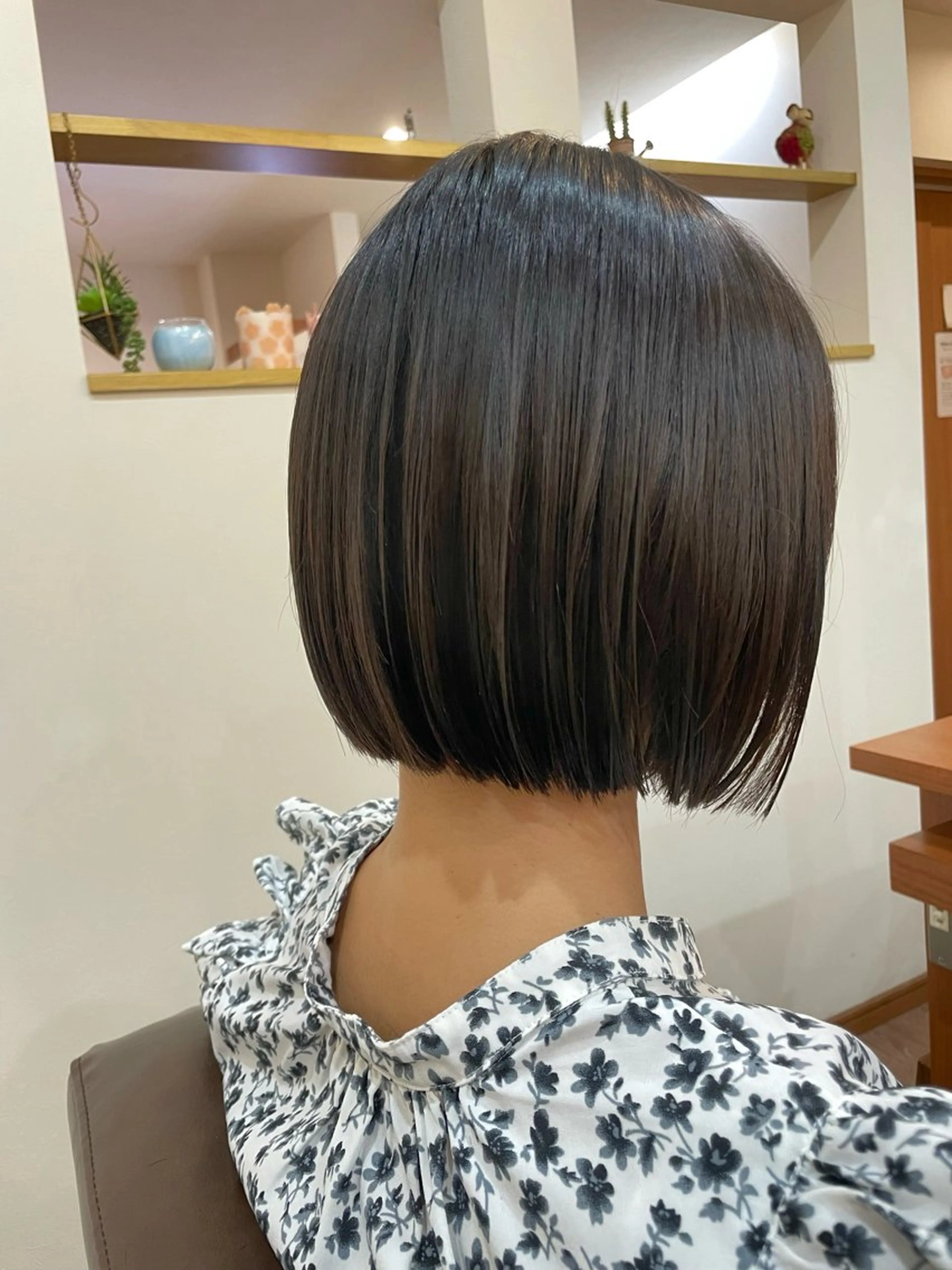 ミディアム ボブ 縮毛矯正 髪質改善 菊池紳吾のヘアスタイル