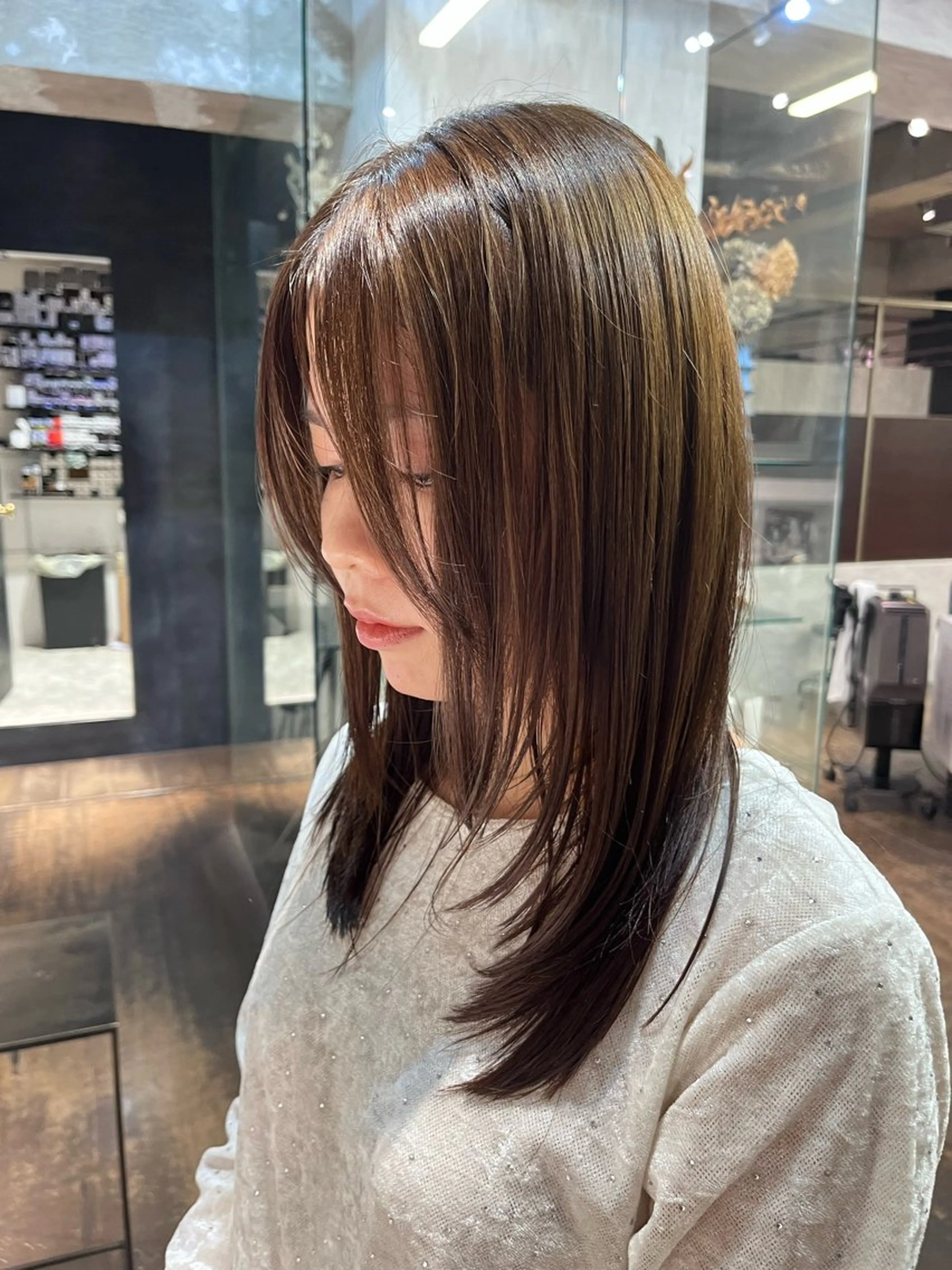 カラー 西舘 柚のヘアスタイル