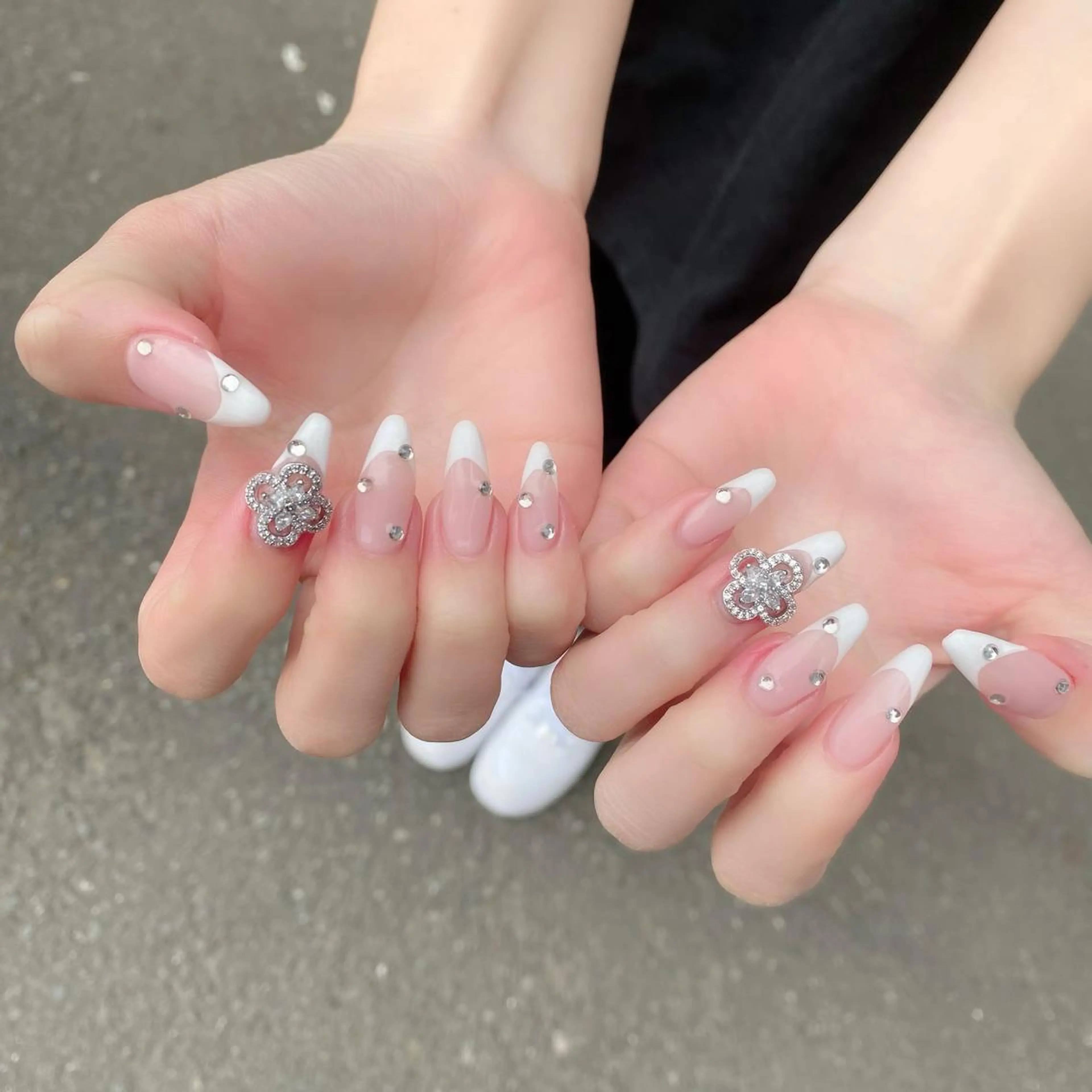 ネイル フレンチネイル ロングネイル 春ネイル ハンドネイル Salon Ｋのネイルデザイン