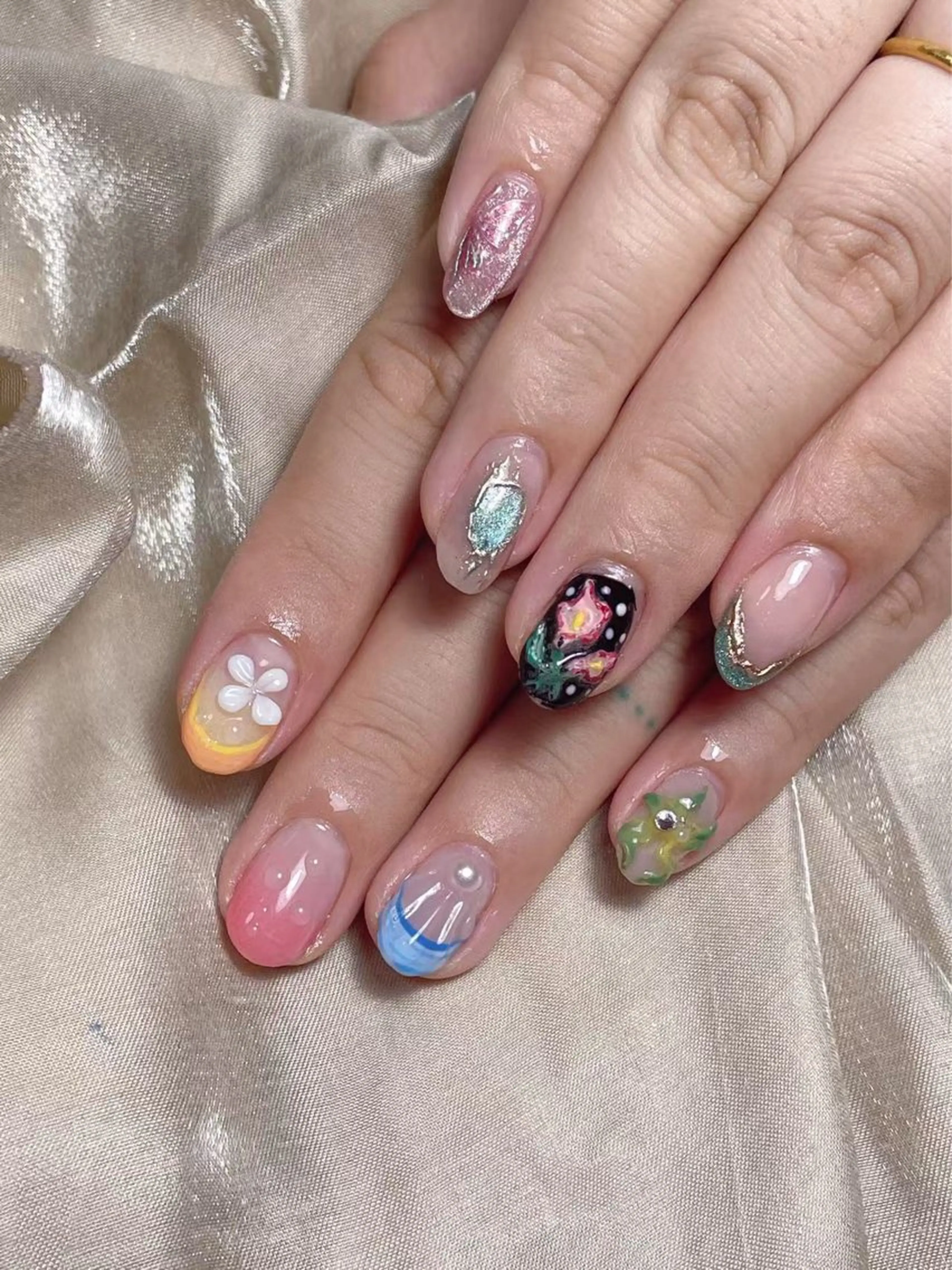 ネイル バ ヤリカクのネイルデザイン