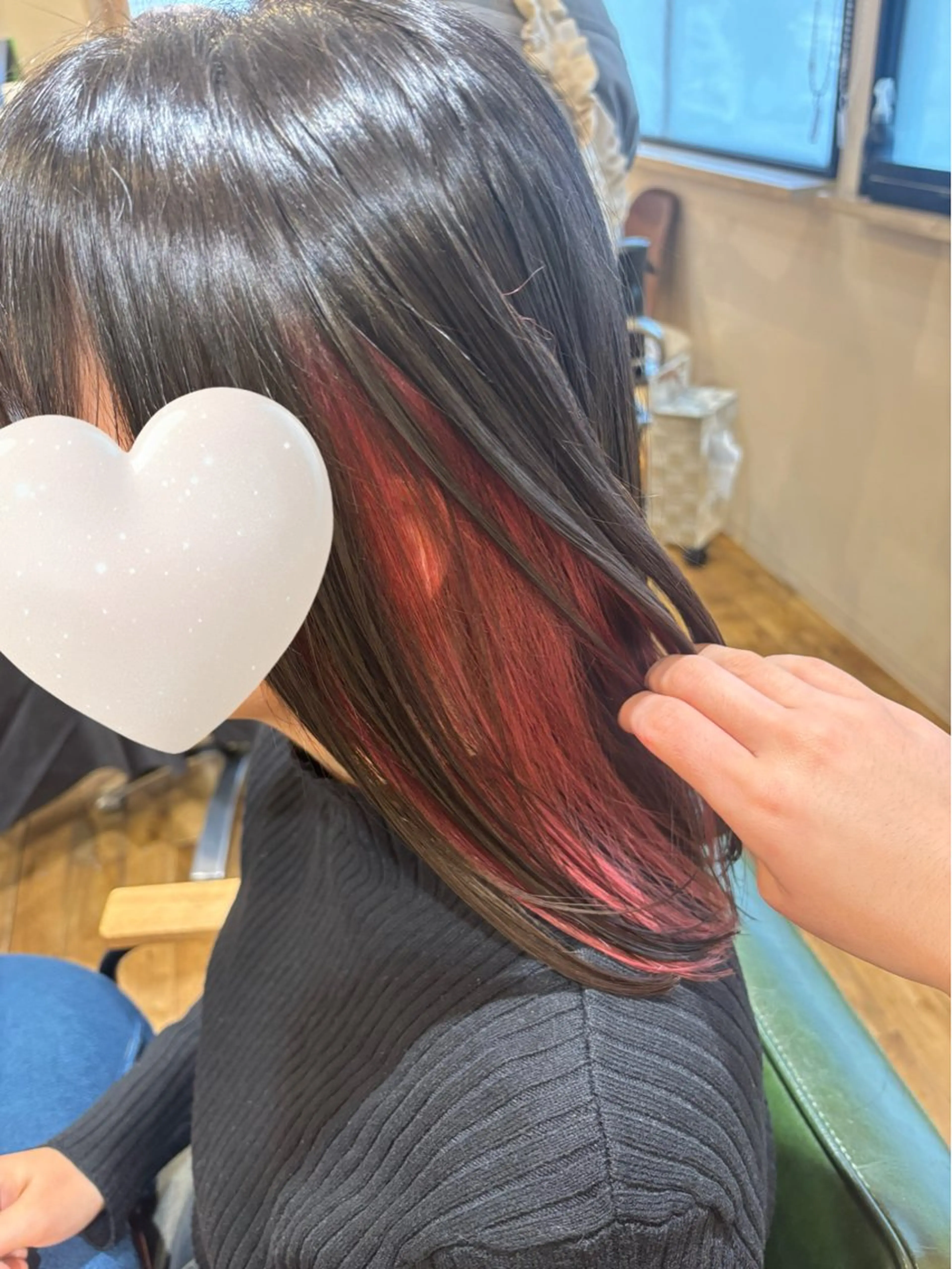 セミロング カラー 艶カラー🫧 推しカラー🧸楽歌のヘアスタイル