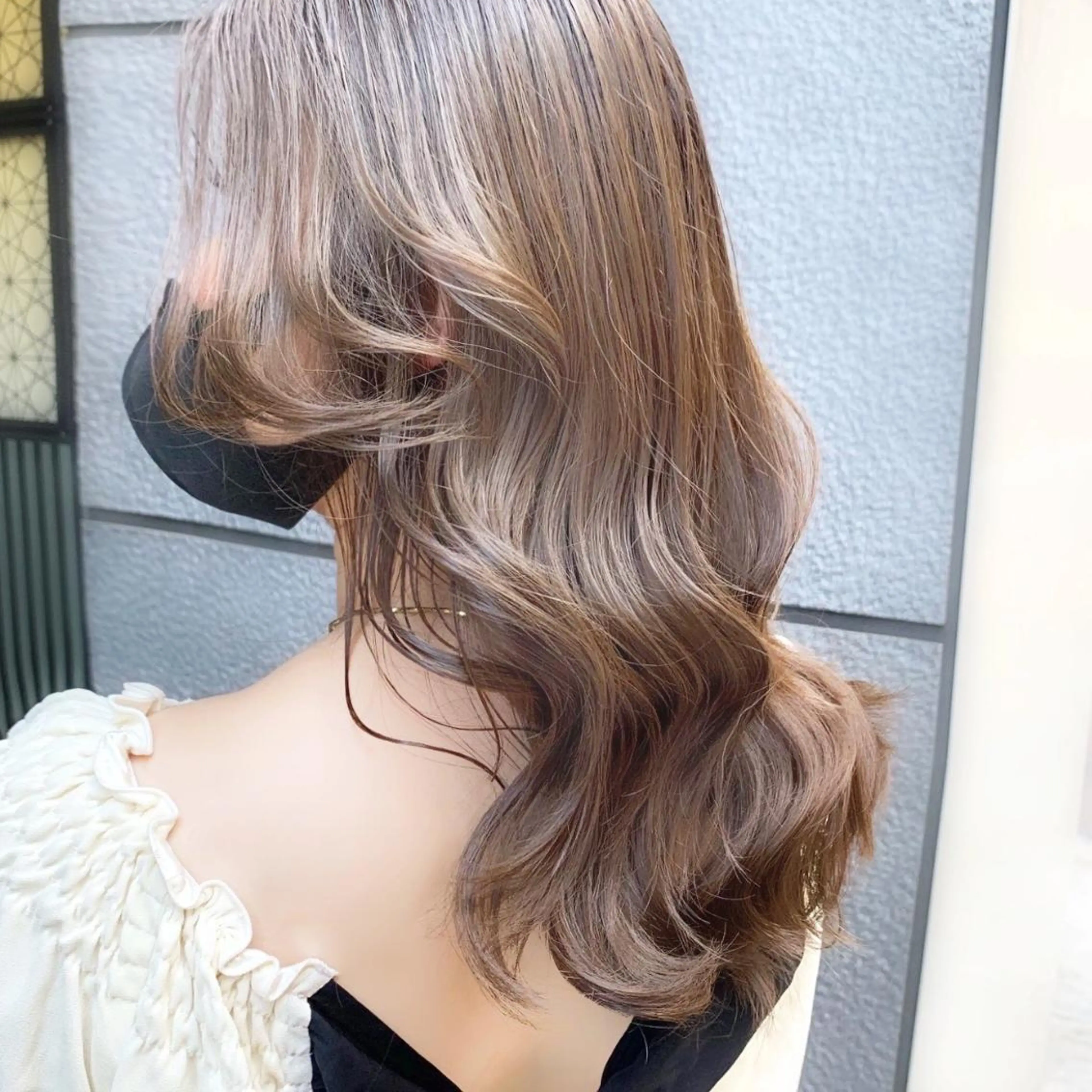 ミディアム カラー ベージュカラー 透明感カラー グレージュ ボブ カット ヘアカラー トリートメント レイヤー専門家 ダブルカラー修のヘアスタイル