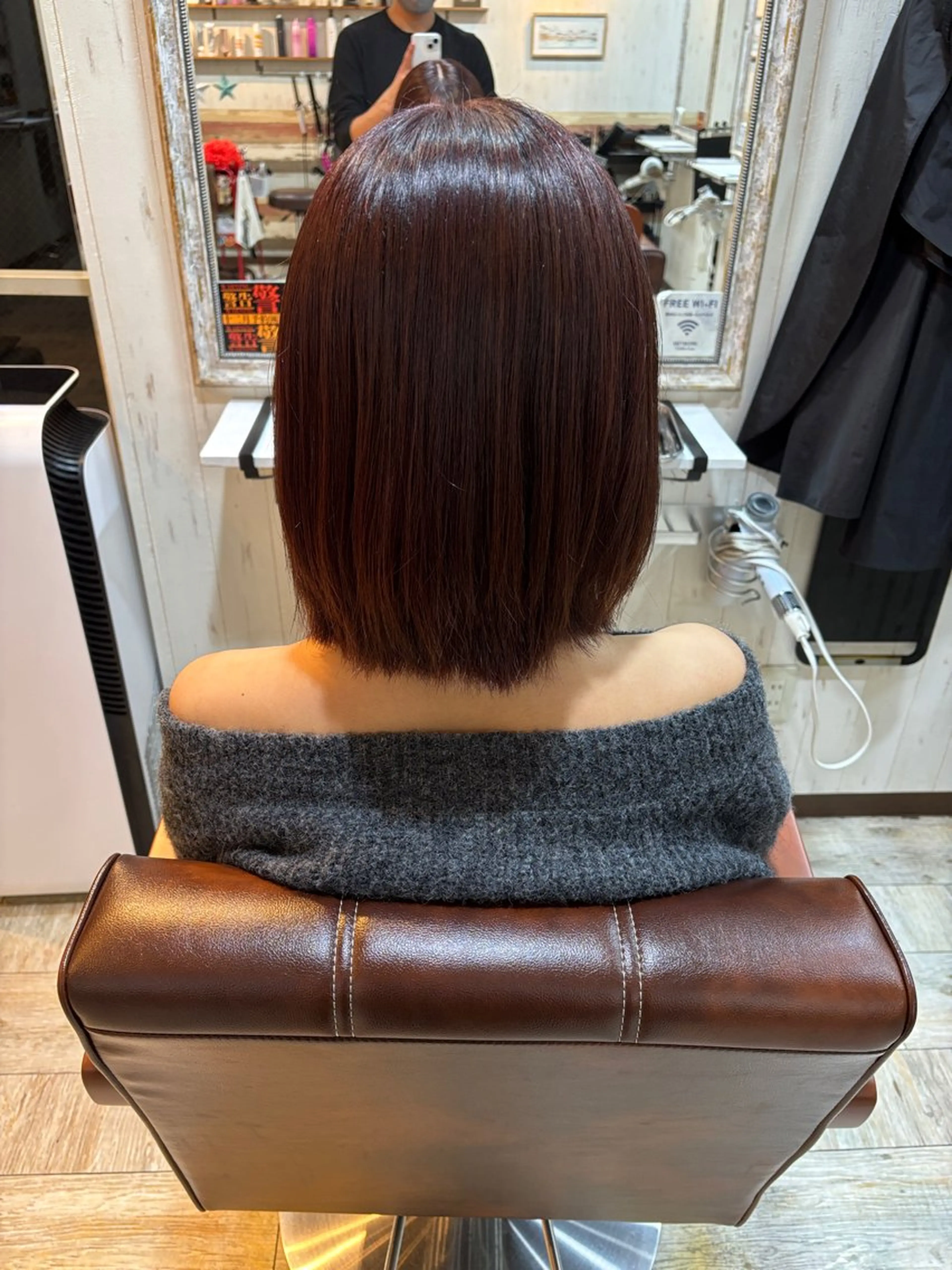 ミディアム カラー ヘアカラー トリートメント 艶カラー/縮毛矯正 まなとのヘアスタイル