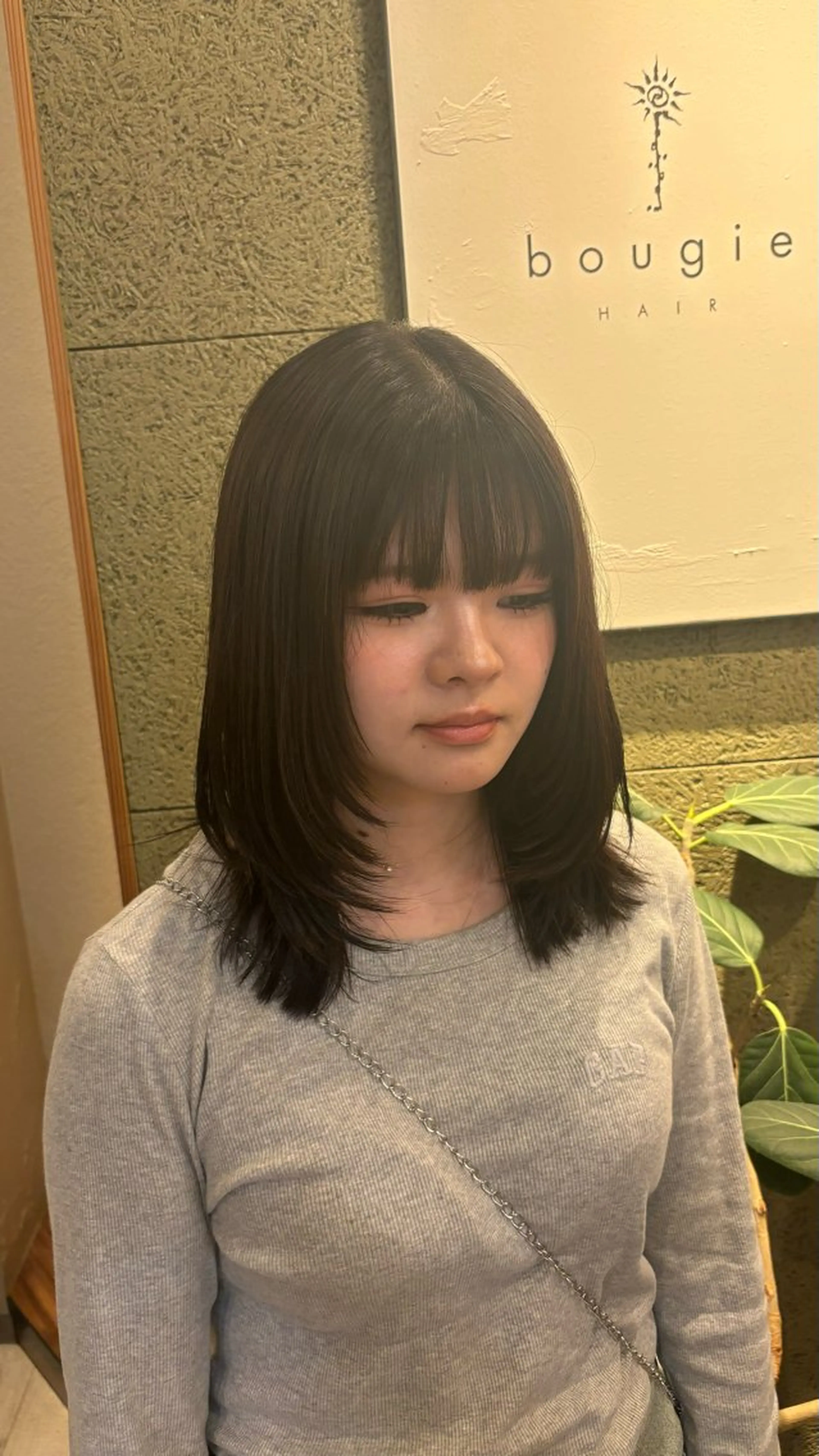 ミディアム レイヤーカット makoto⌇レイヤ ー⌇艶カラー🍒‎のヘアスタイル