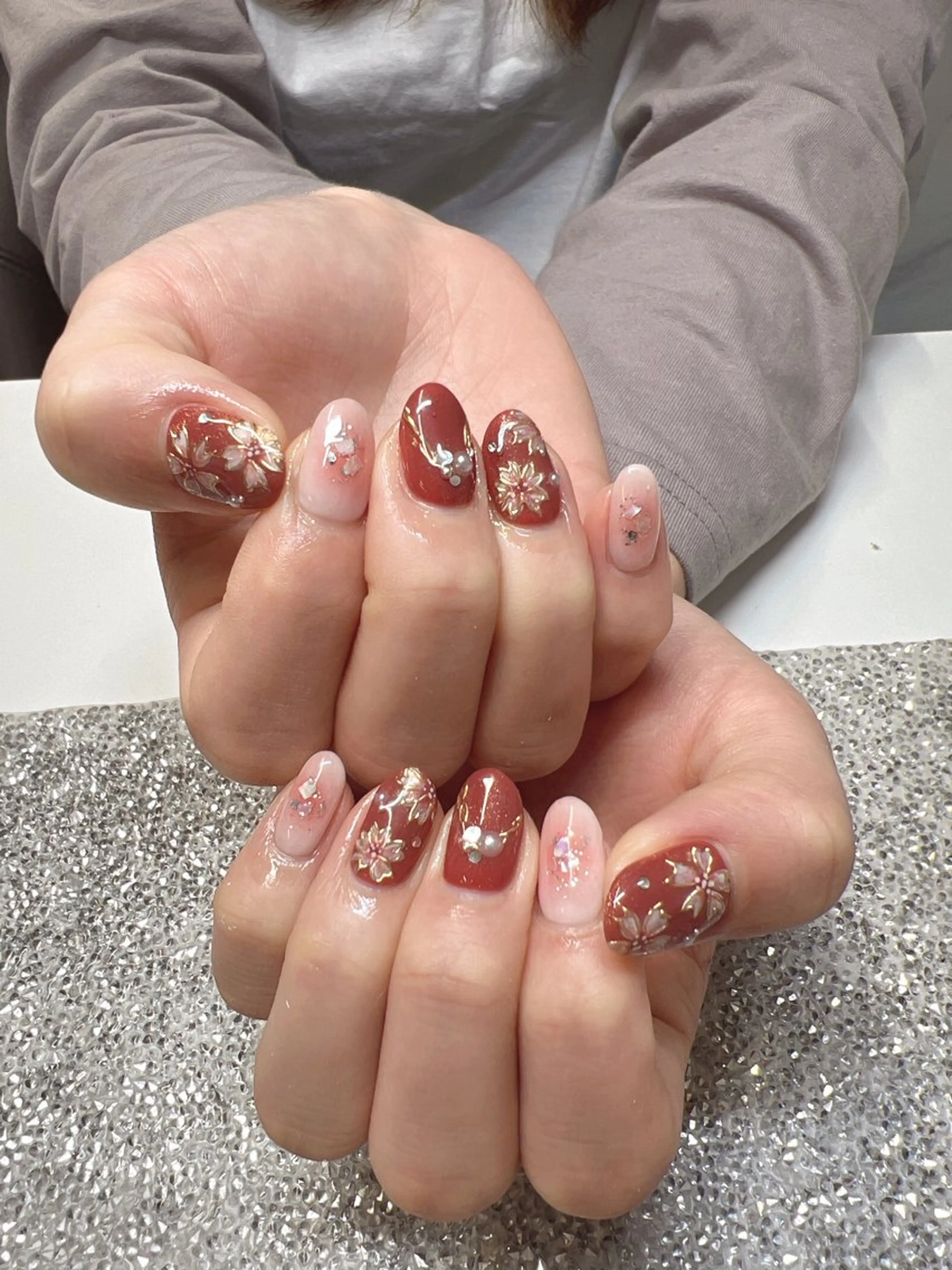 ネイル ガレンドウ 白澤 愛子のネイルデザイン