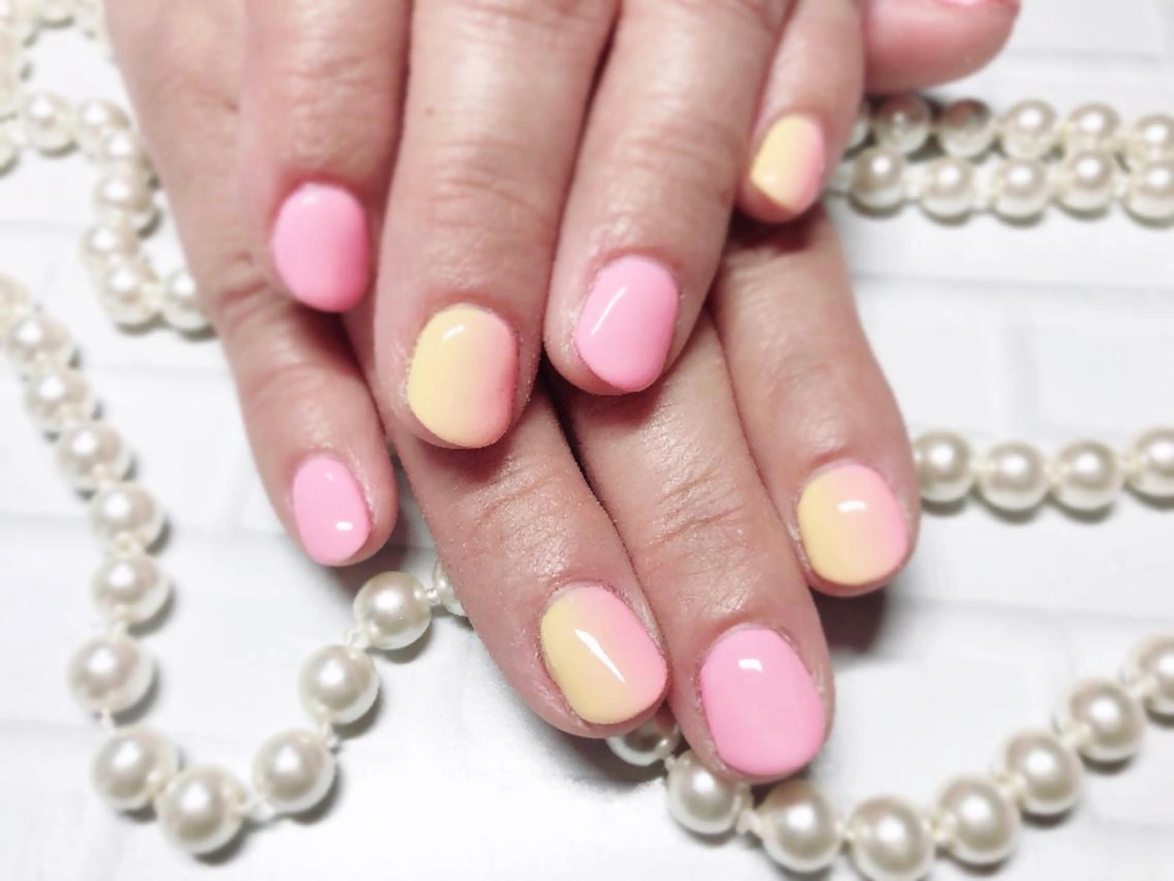 ネイル グラデーション ハンドネイル ハンドケア ネイルサロン HARRYS所属・ネイル･脱毛サロン HARRYSのエステ・リラクイメージ
