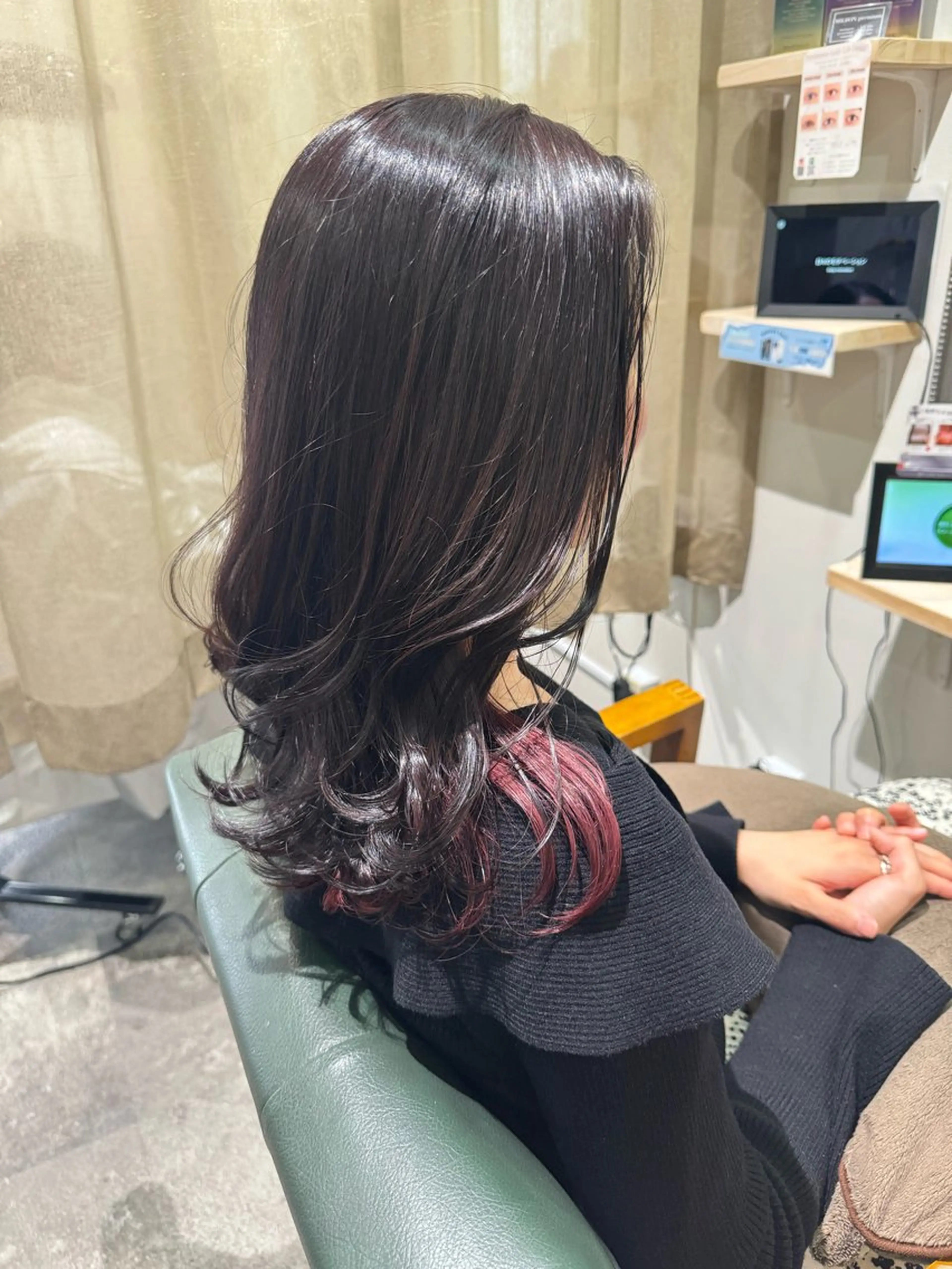 カラー カット ヘアカラー トリートメント ayaka 髪質改善レイヤーのヘアスタイル