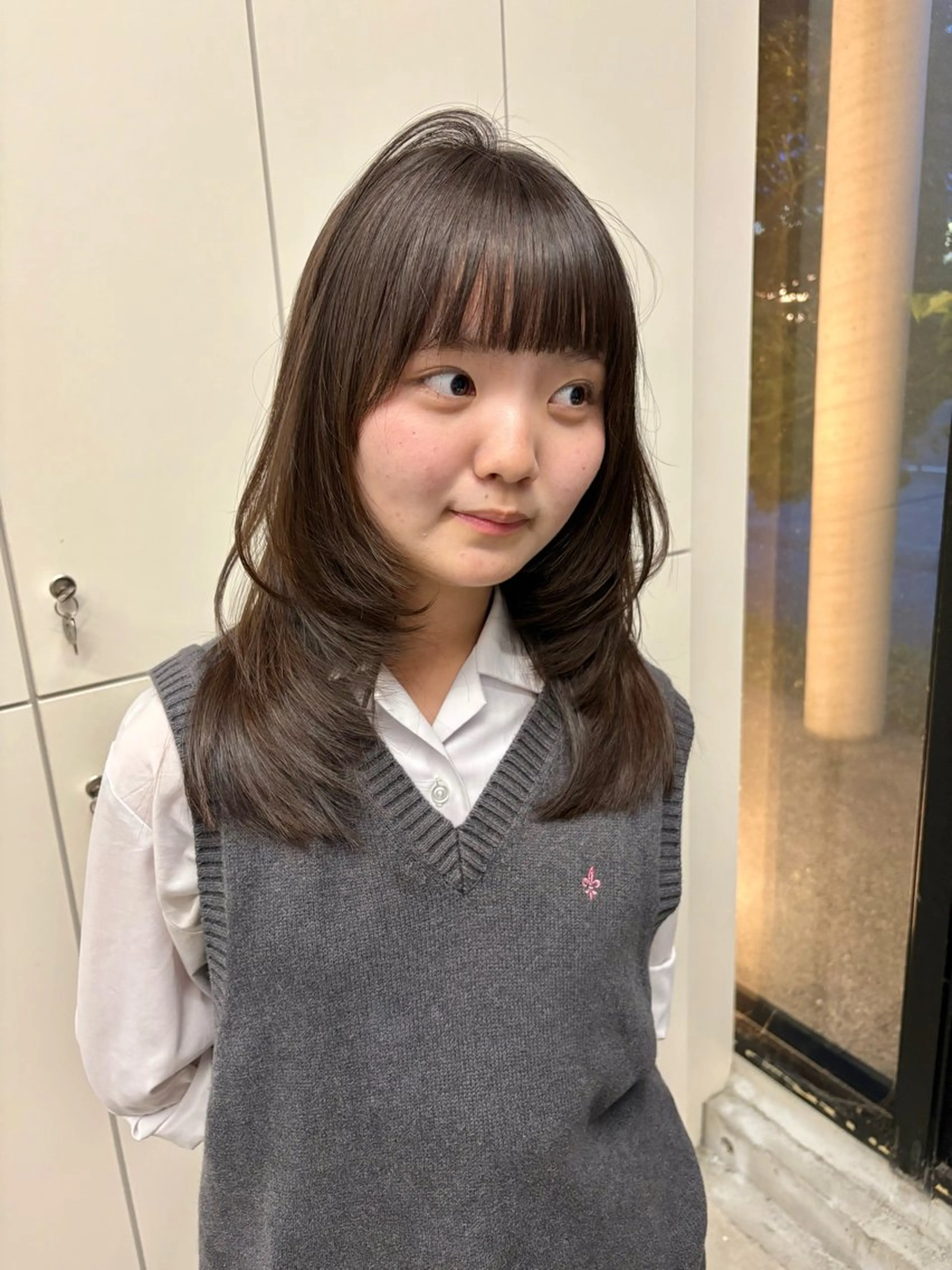ミディアム レイヤーカット カット トリートメント LOMARLIE / 𝐂𝐇𝐈𝐊𝐀のヘアスタイル