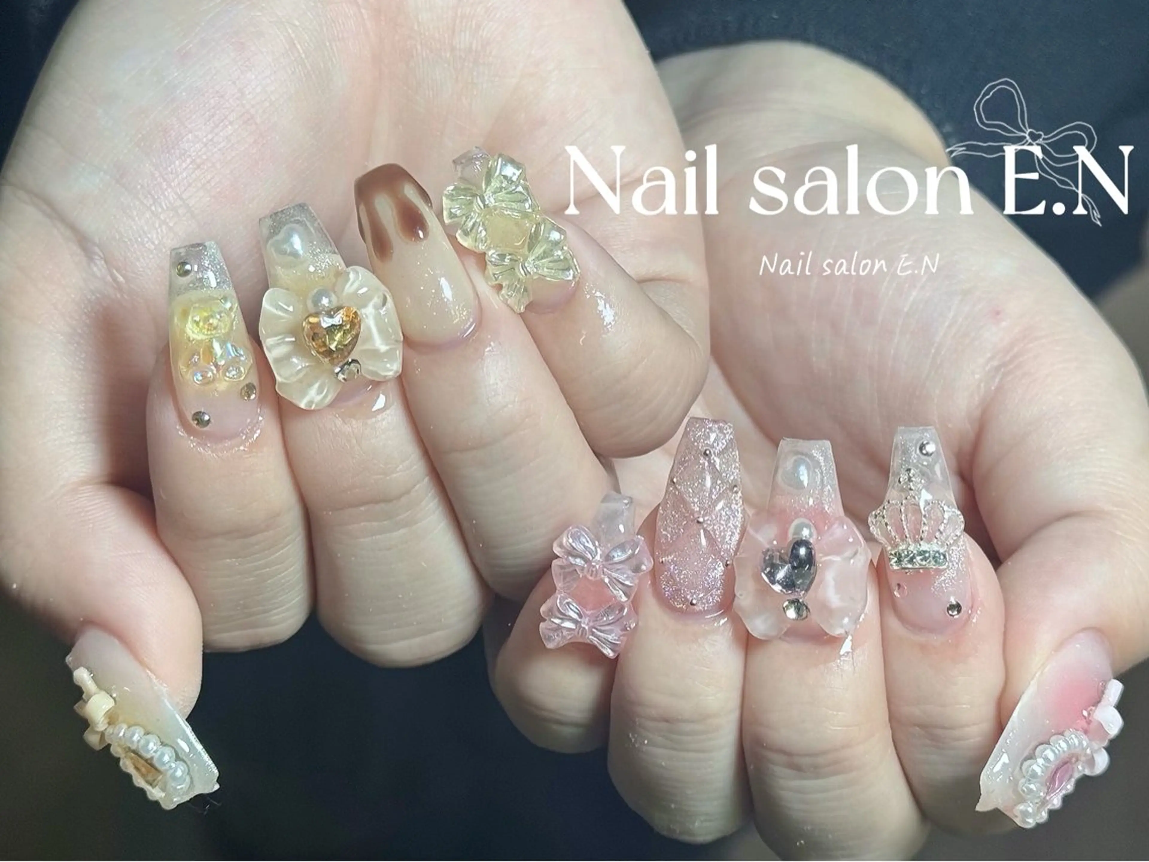 ネイル アートネイル オーロラネイル ブラウン クリアネイル フレンチネイル ハンドネイル E.N🦋 長さ出し/持ち込みのネイルデザイン