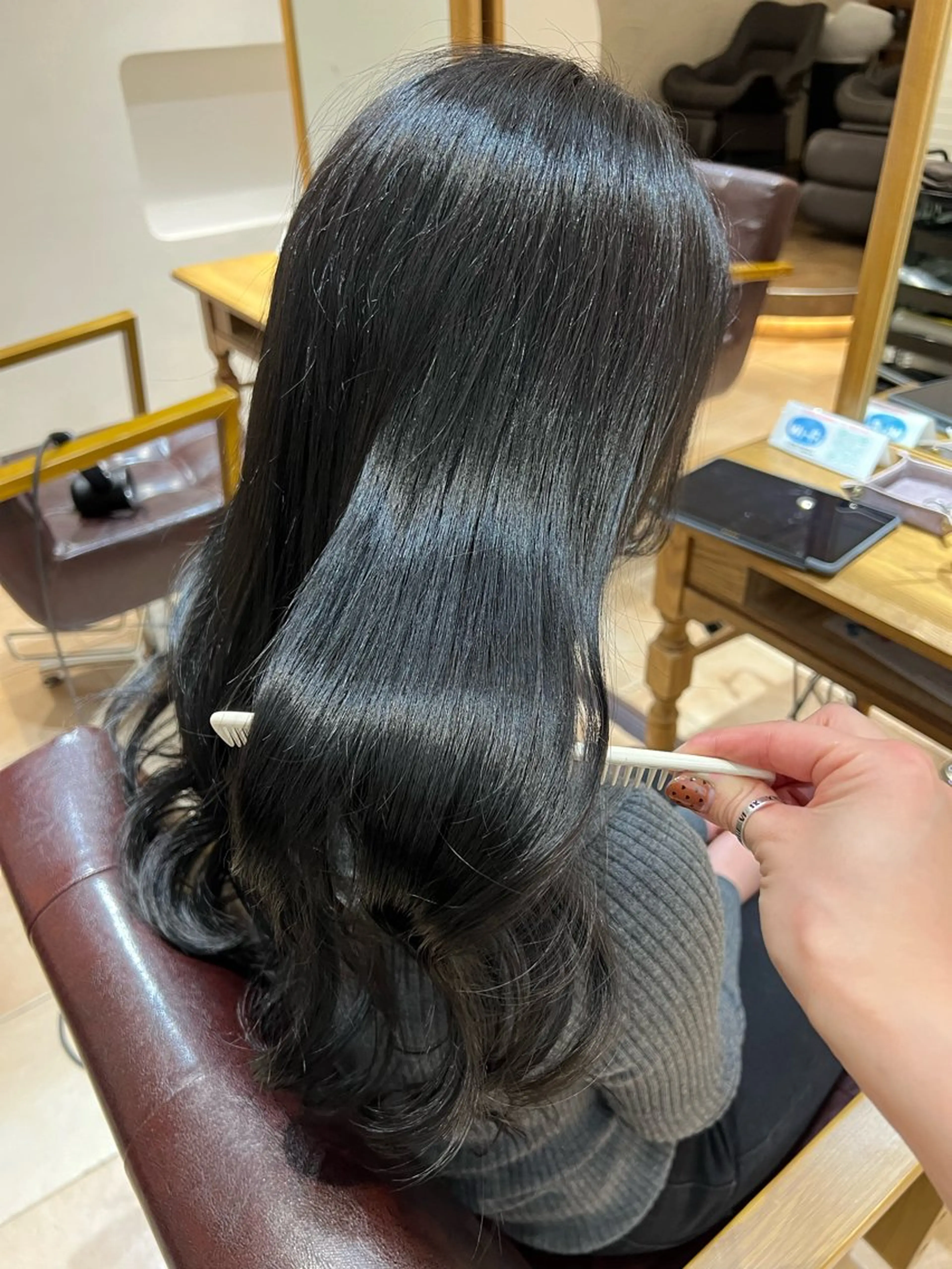 セミロング カラー 🥀韓国ヘア🥀 宮津真菜のヘアスタイル