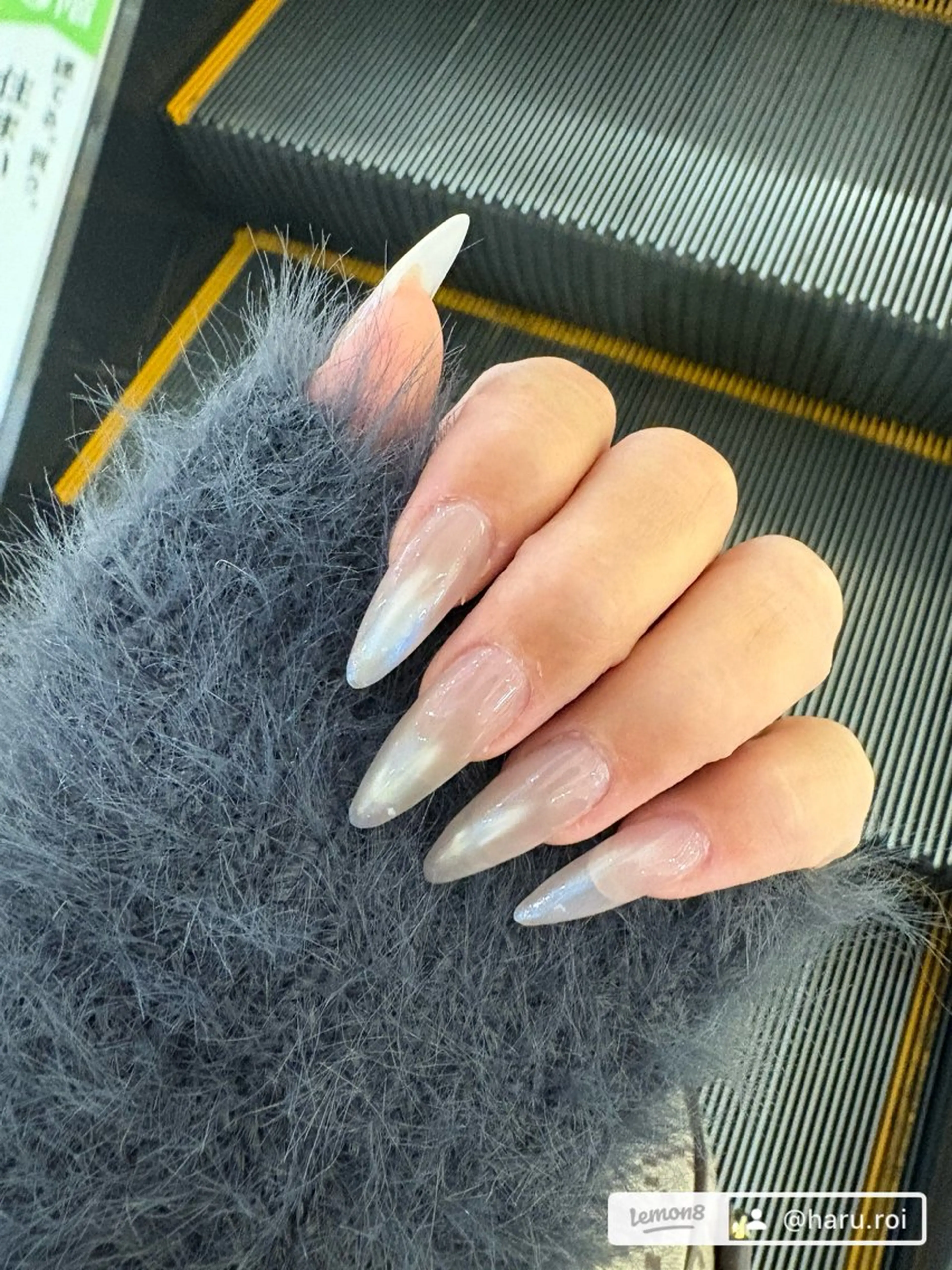 ネイル ワンホンネイル ネイルサロン Roiのネイルデザイン