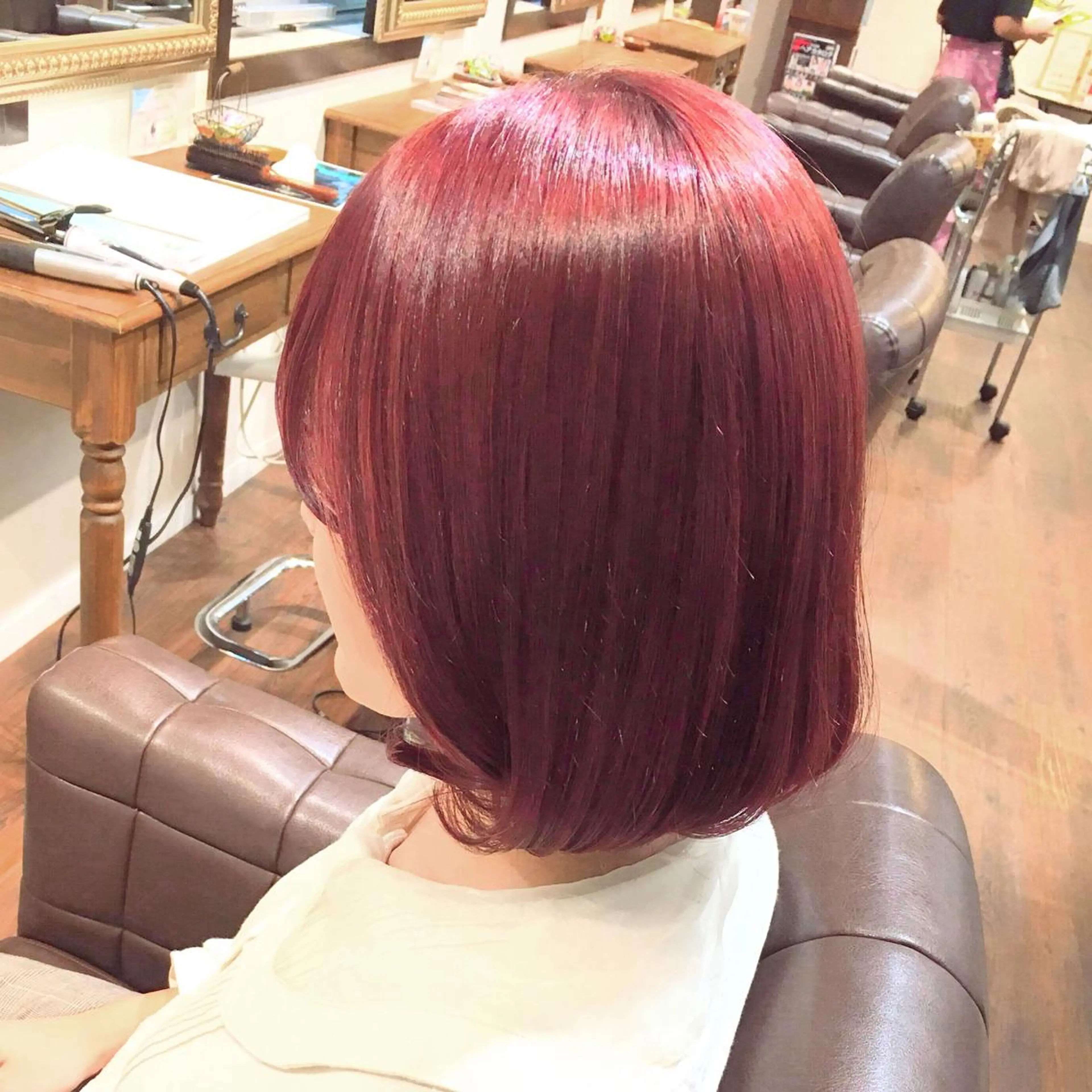 ショート カラー ヘアアレンジ ブリーチ オルチャンヘア 柔らか垢抜けｶﾗｰと ｶｯﾄ🫧ASUKAのヘアスタイル