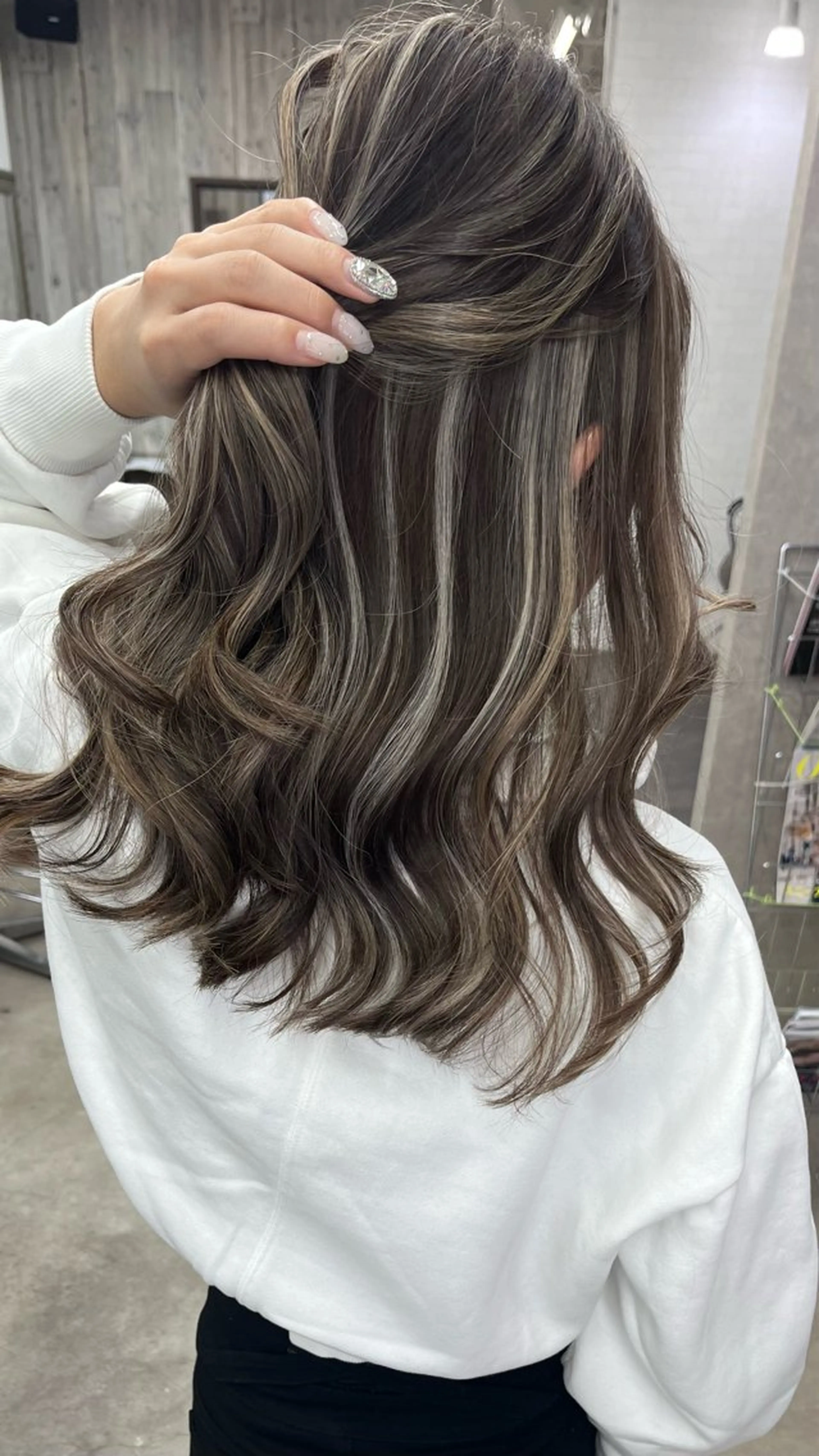 セミロング ヘアカラー 中道 晶のヘアスタイル
