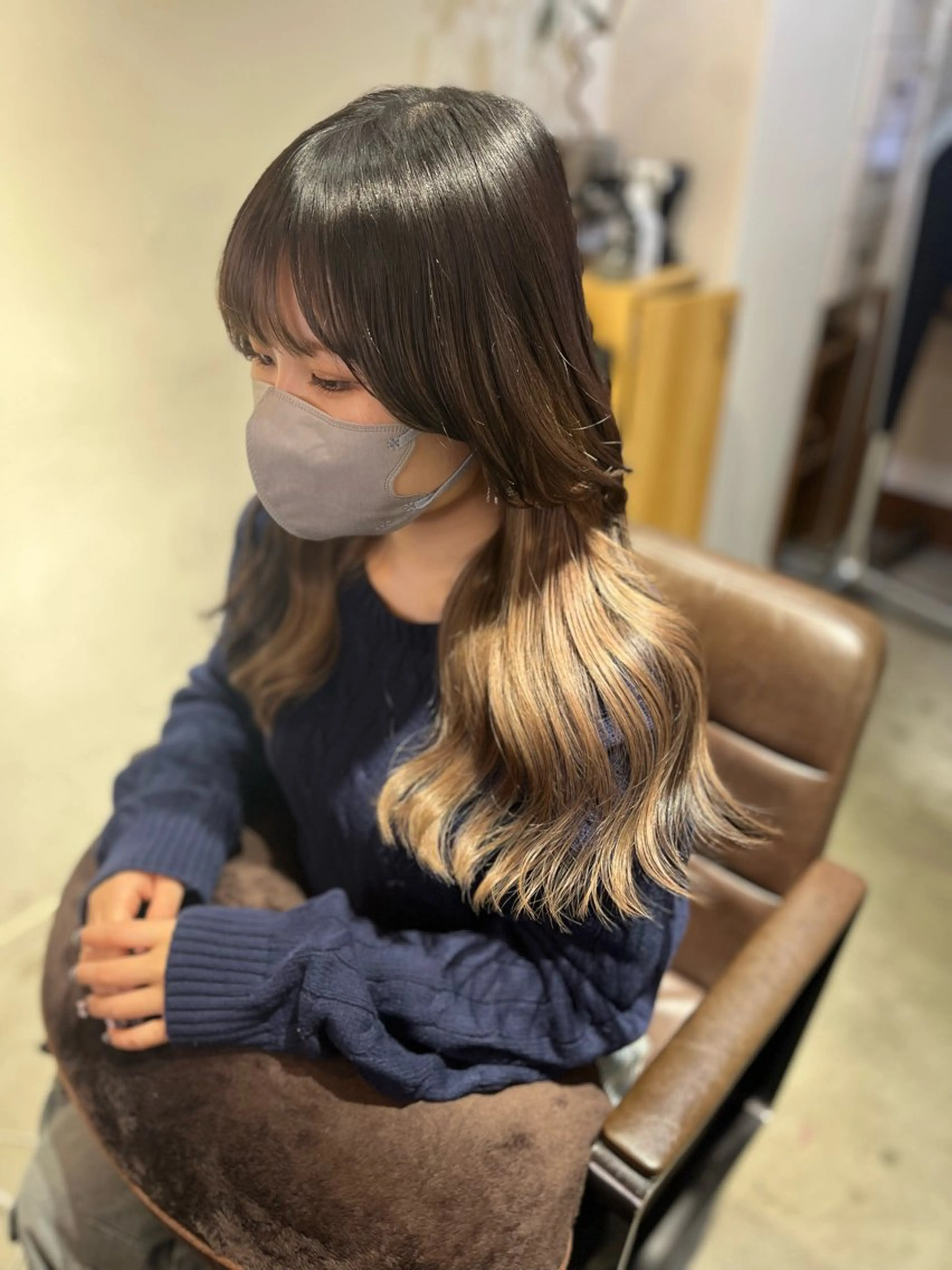 ロング 塩川ももこ/ 自然な縮毛矯正のヘアスタイル