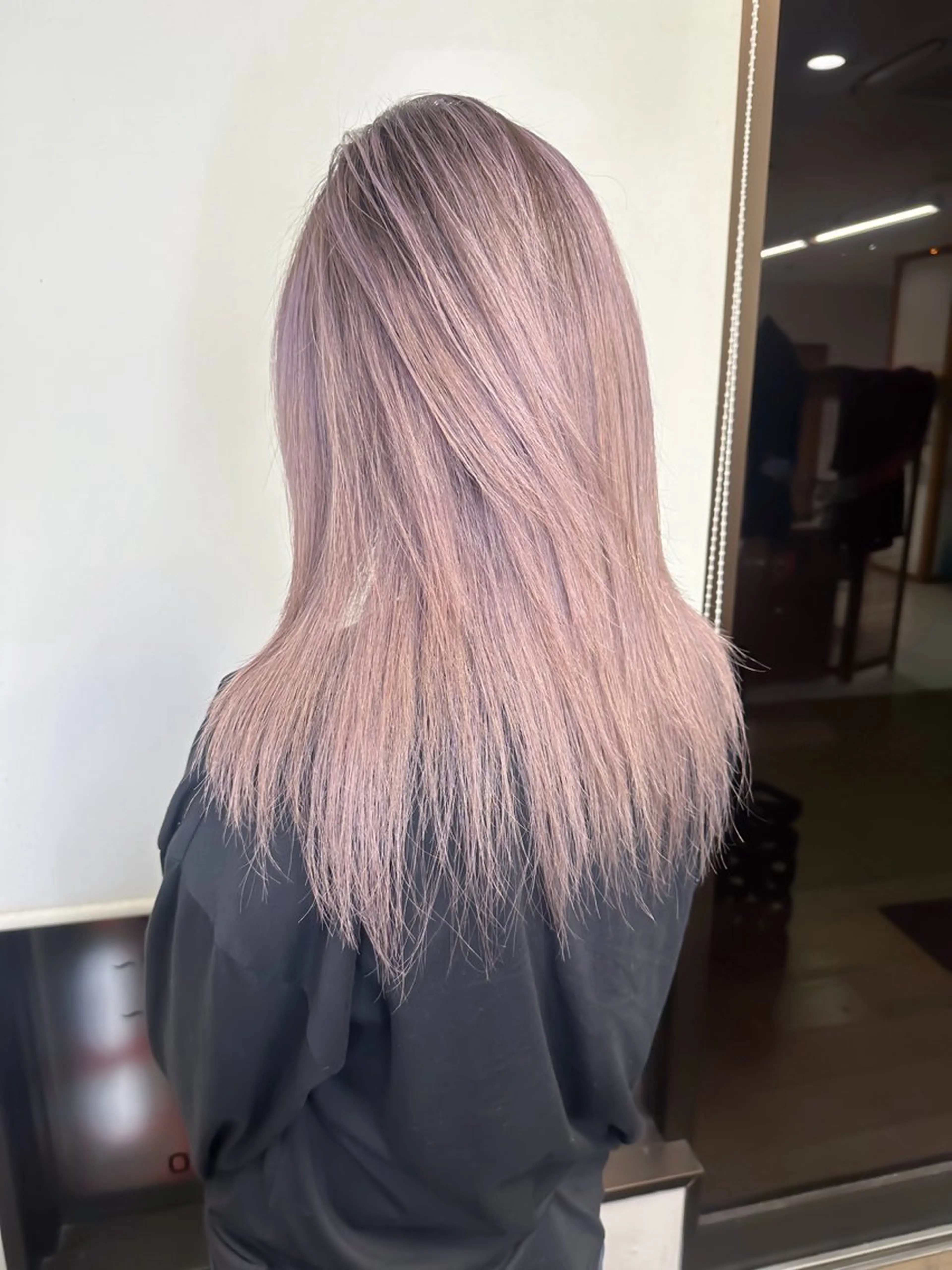 セミロング カラー カット ヘアカラー ブリーチカラー🫧 森　凪沙のヘアスタイル