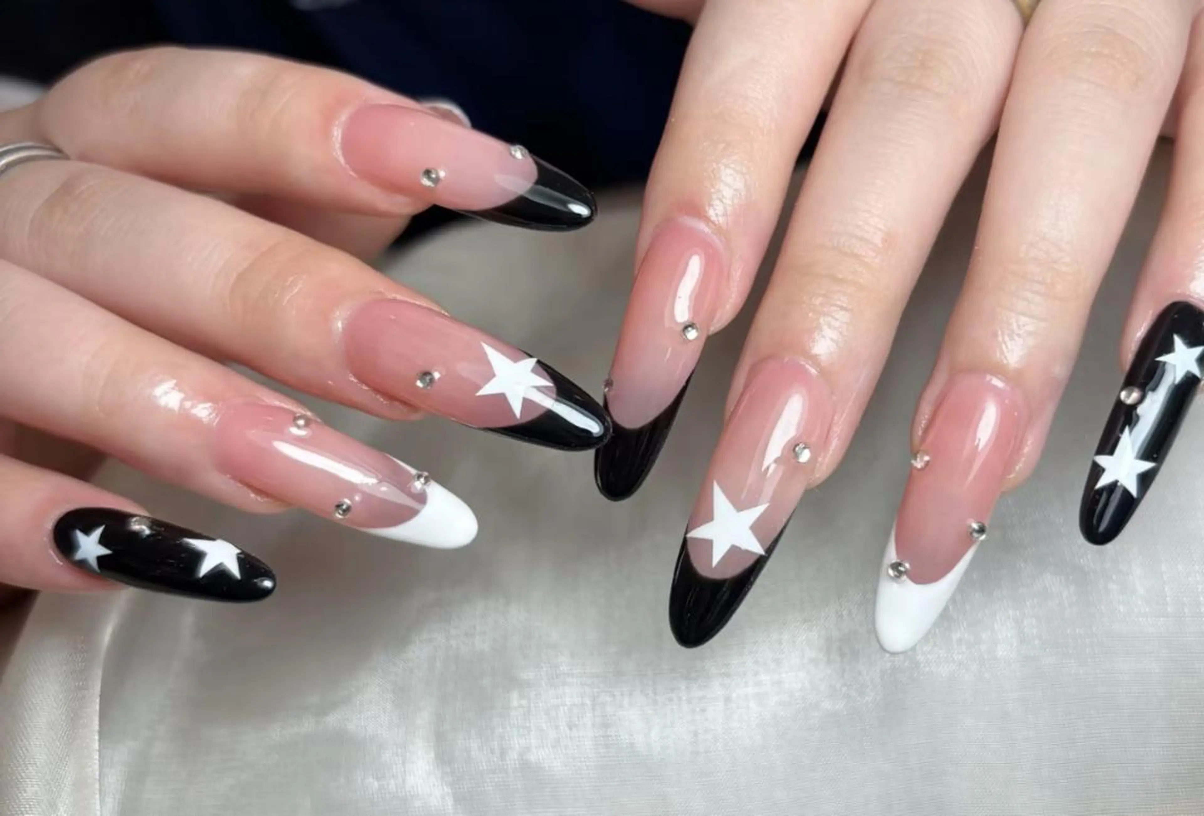 ネイル ハンドネイル エリ🫧 nail池袋東口のネイルデザイン