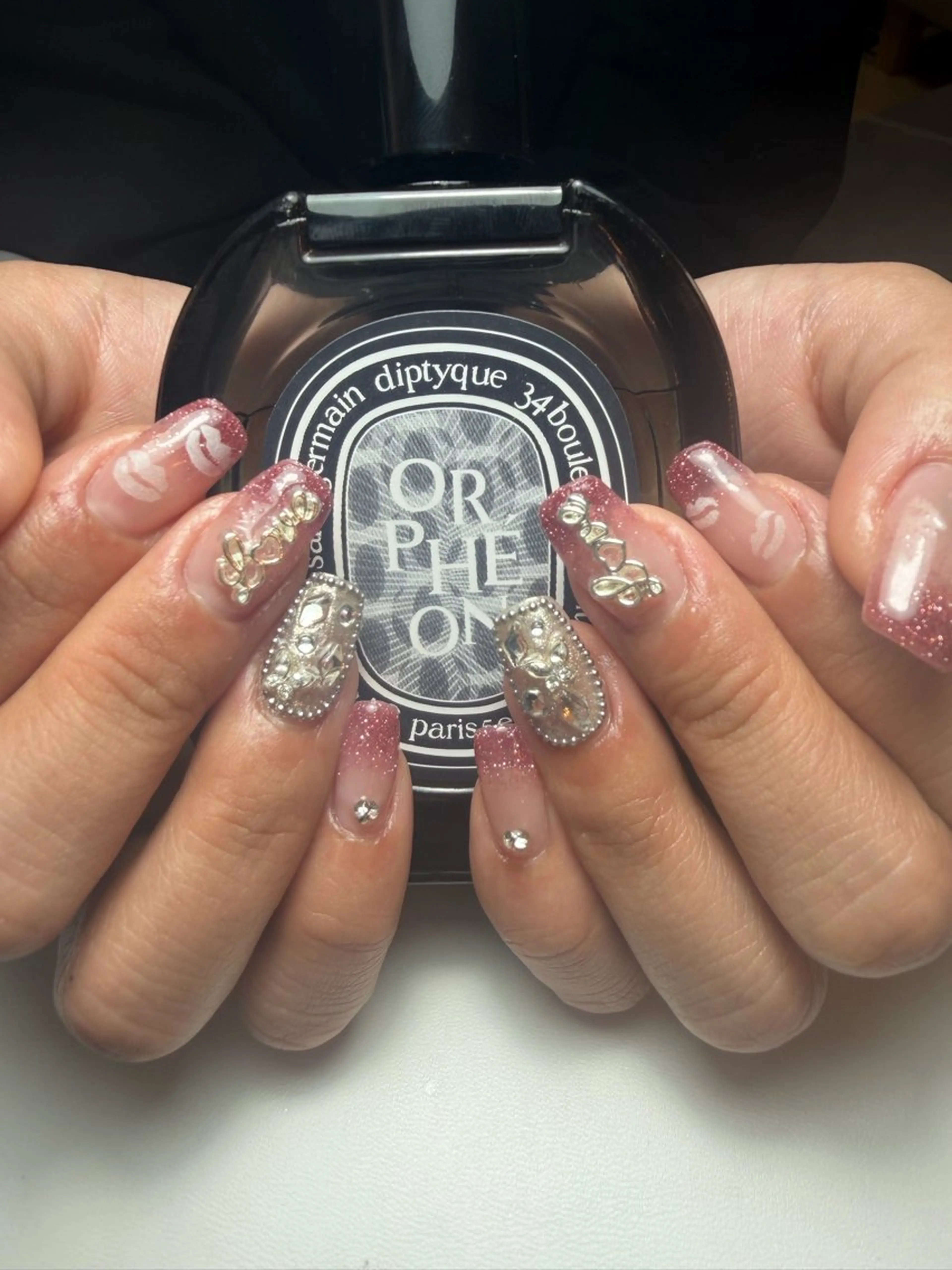 ネイル 岸 麗佳のネイルデザイン