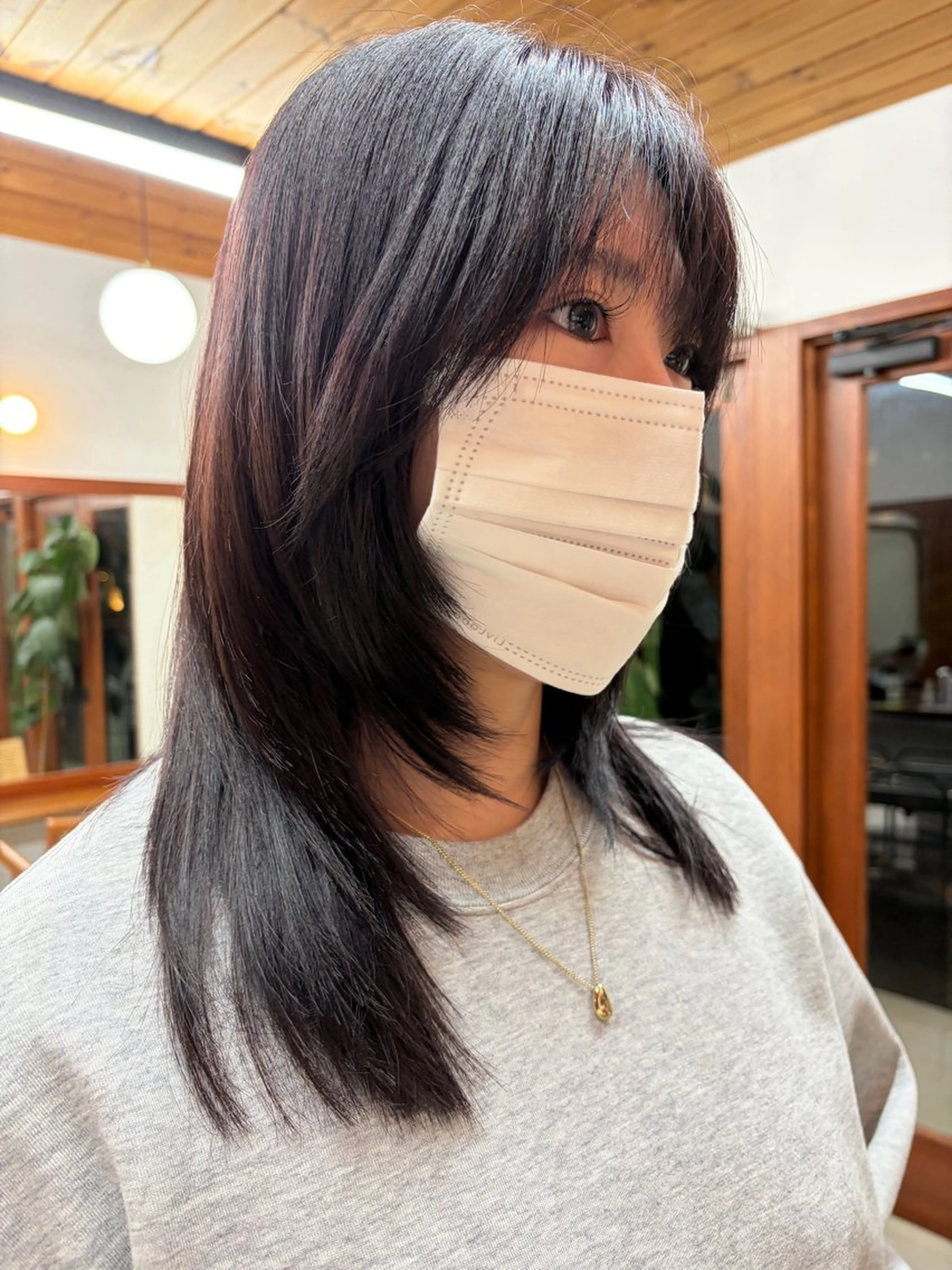 セミロング レイヤーカット 杉本 涼音のヘアスタイル