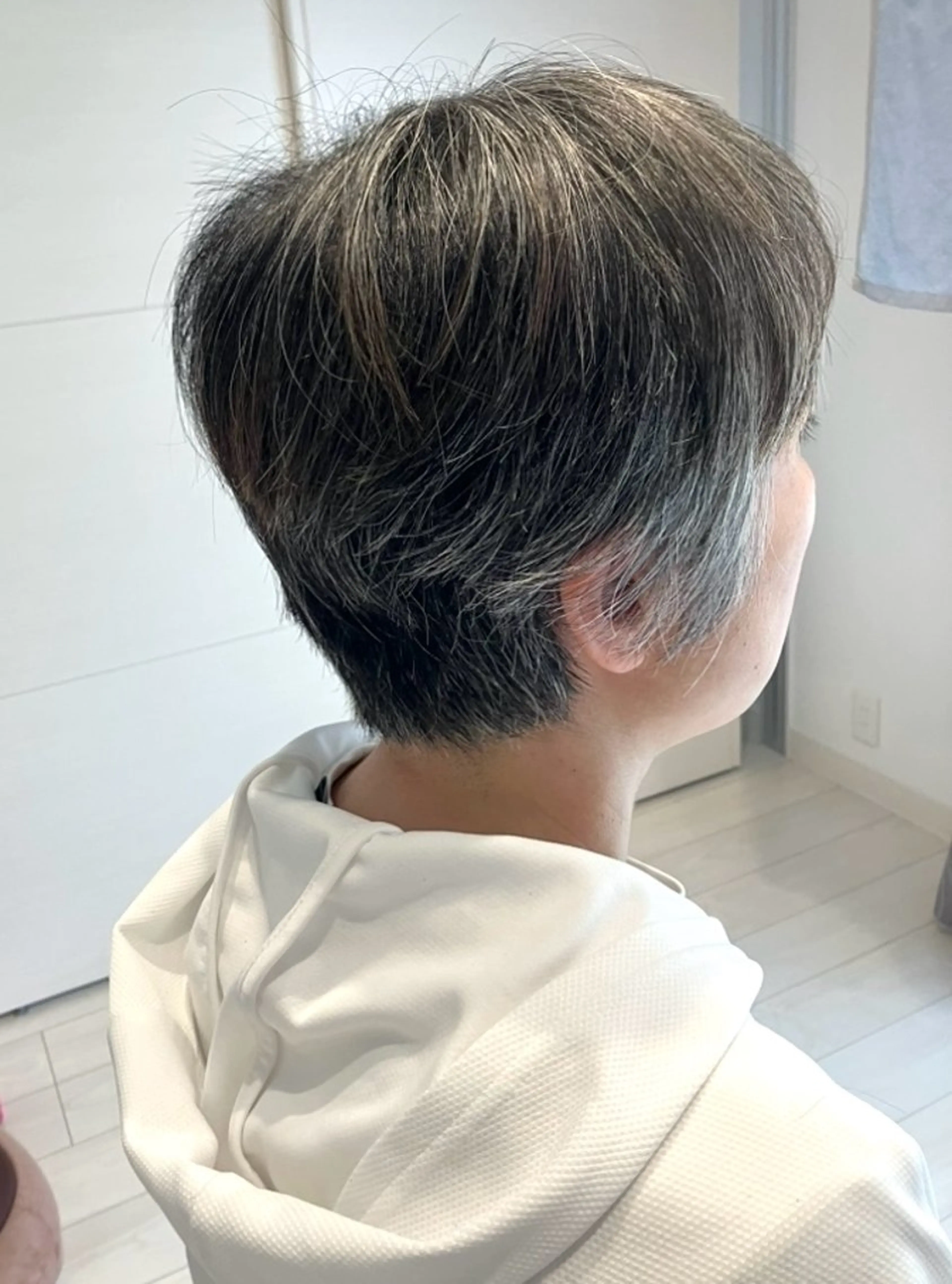 ショート ウルフ・ハイレイヤー 🌟ナカノ・ユウヤのヘアスタイル