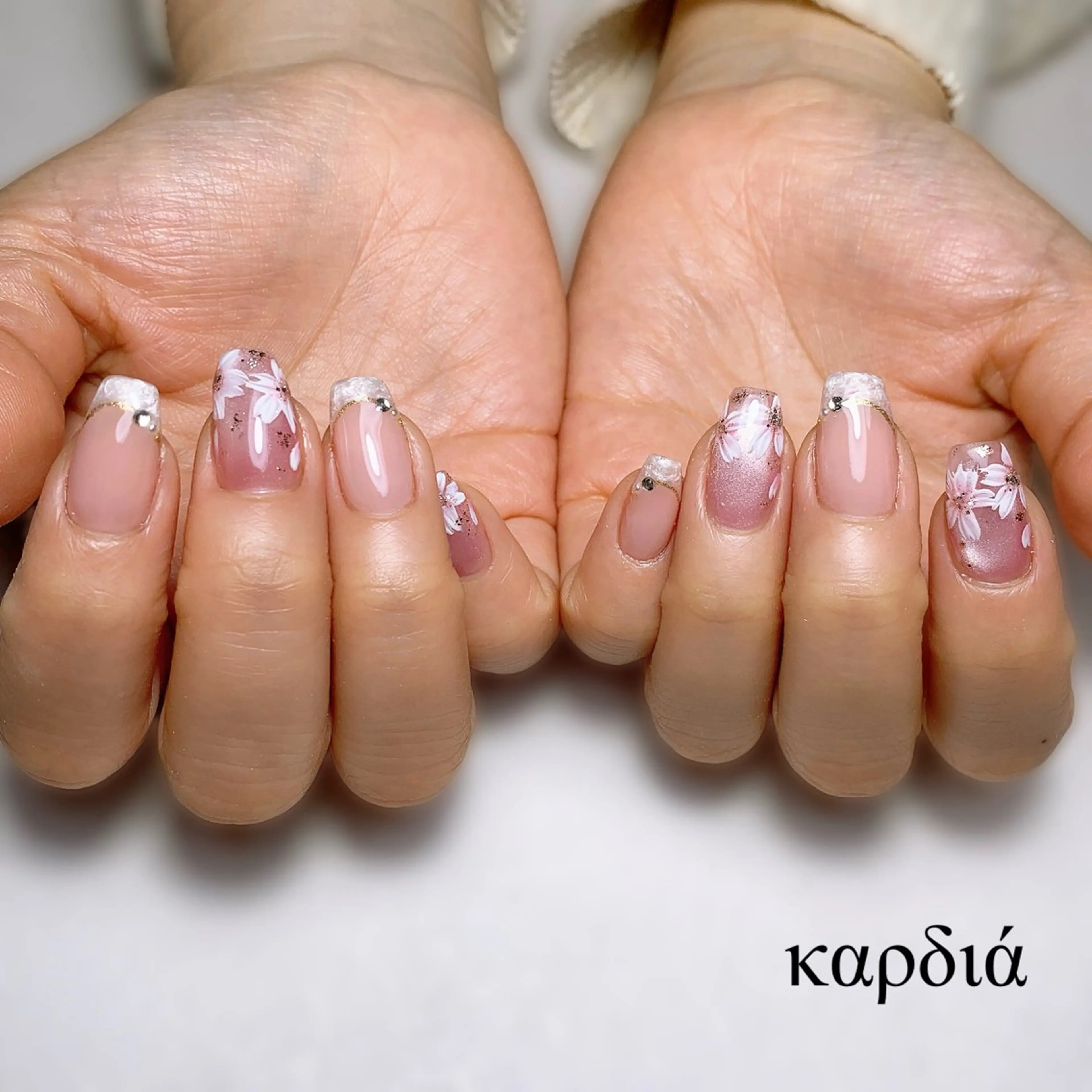 ネイル καρδιά -ｶﾙﾃﾞｨｱ-のネイルデザイン