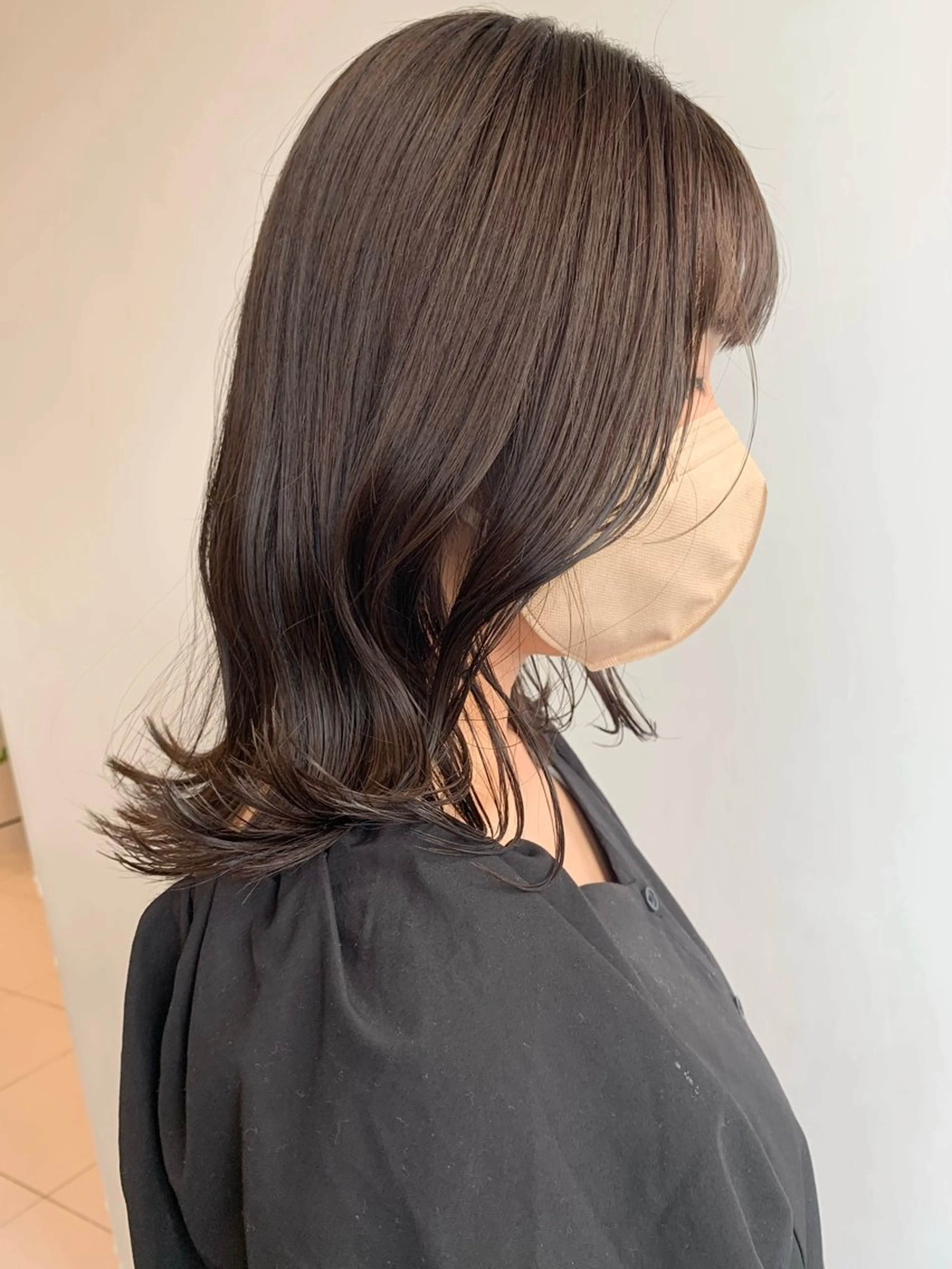 セミロング カラー moeka レイヤー /艶カラー/韓国のヘアスタイル