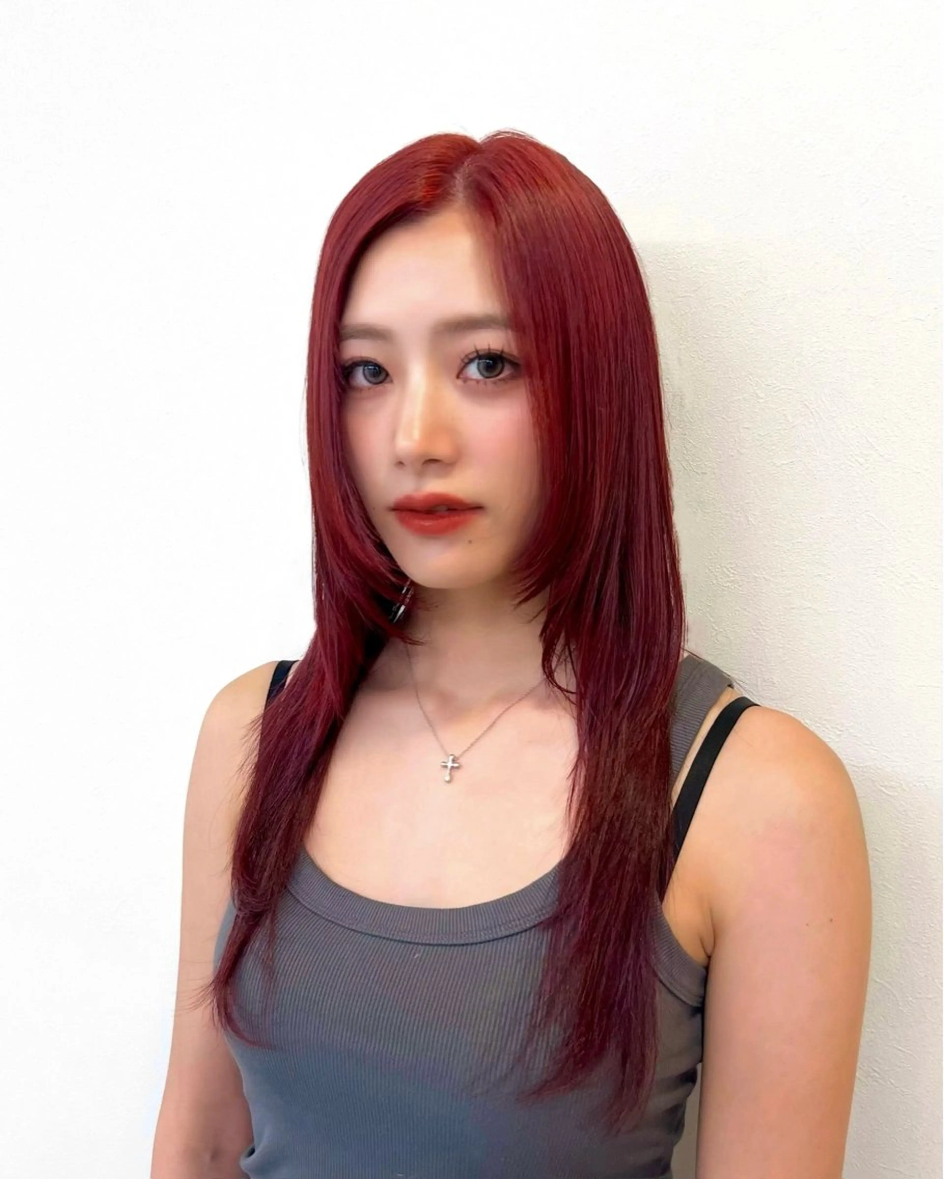 ロング カラー レッドカラー ヘアカラー ブリーチカラー🦋‪ 田中さくらのヘアスタイル