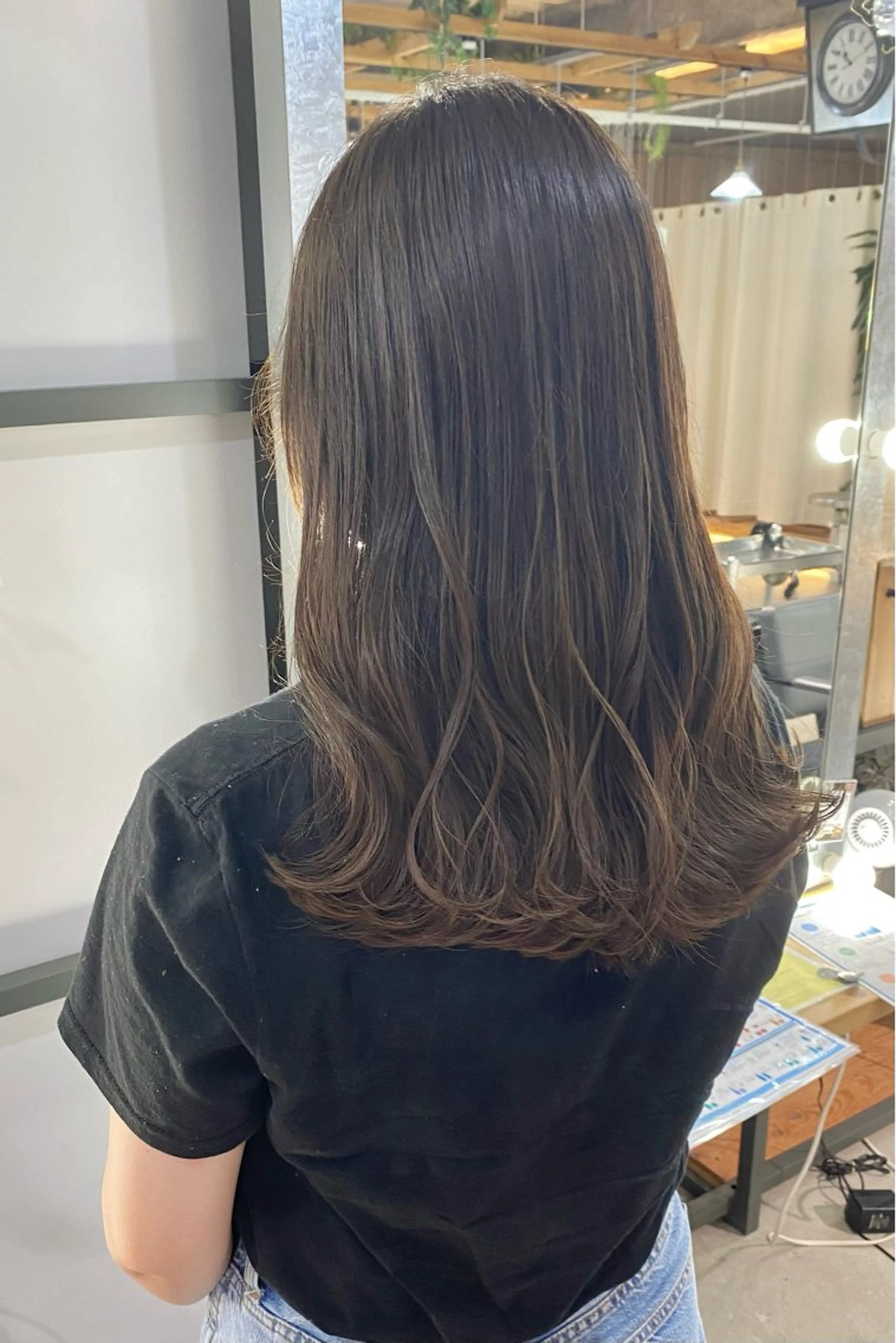 ロング カラー 菊地 紗矢のヘアスタイル