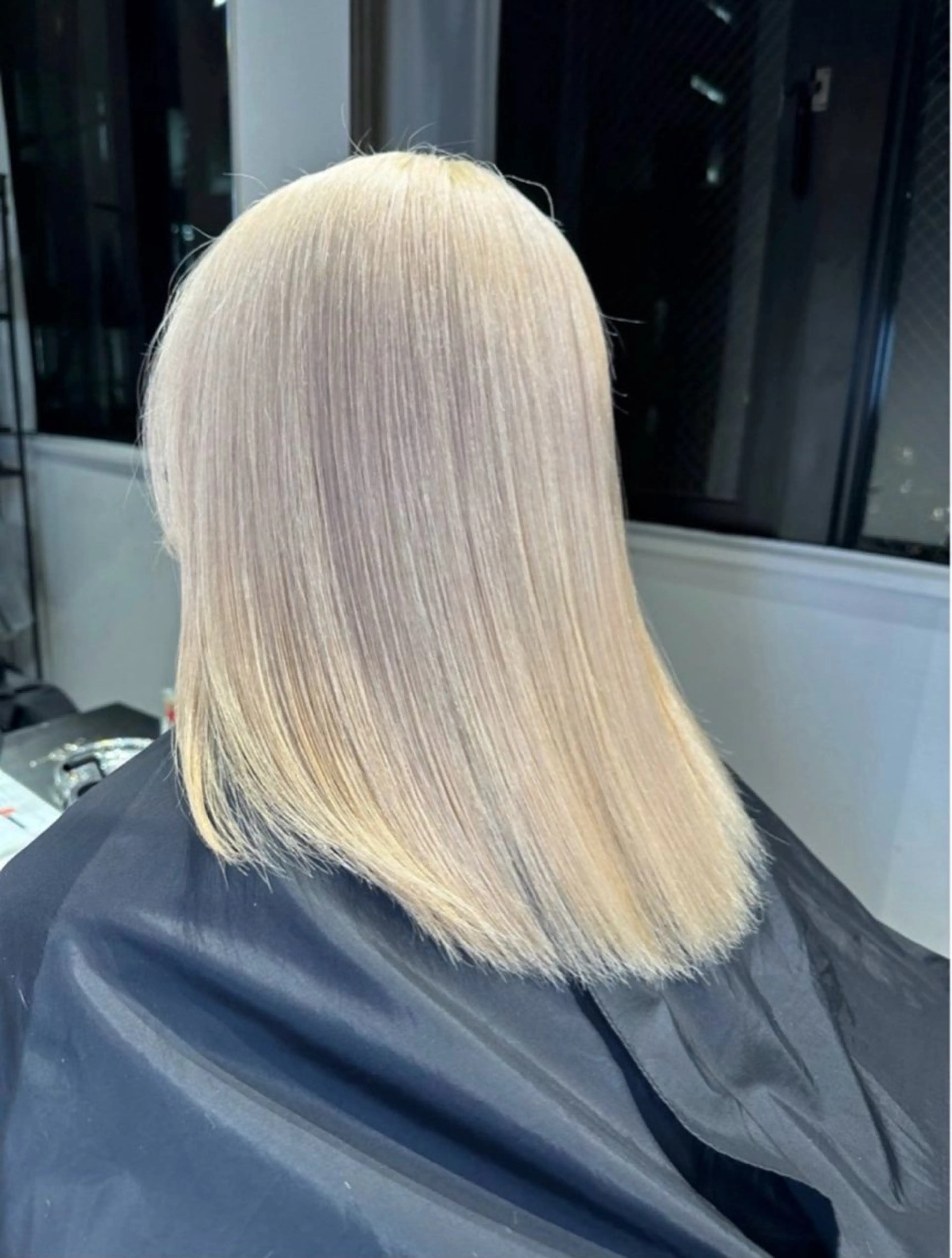 セミロング 服部遥斗/大阪心斎橋 /ハイトーン／カラーのヘアスタイル