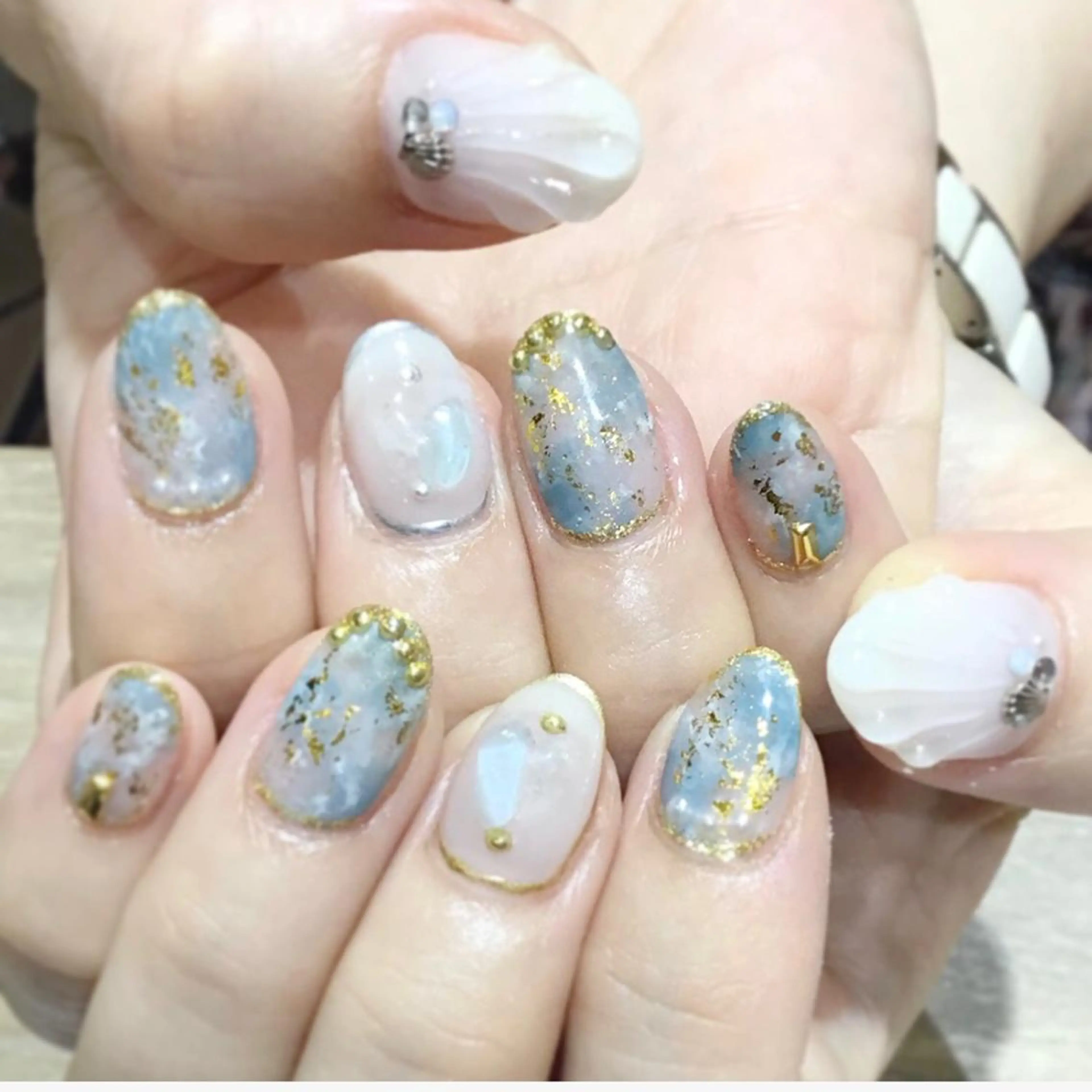 ネイル ハンドネイル Nest 三田のマツエク・マツパデザイン