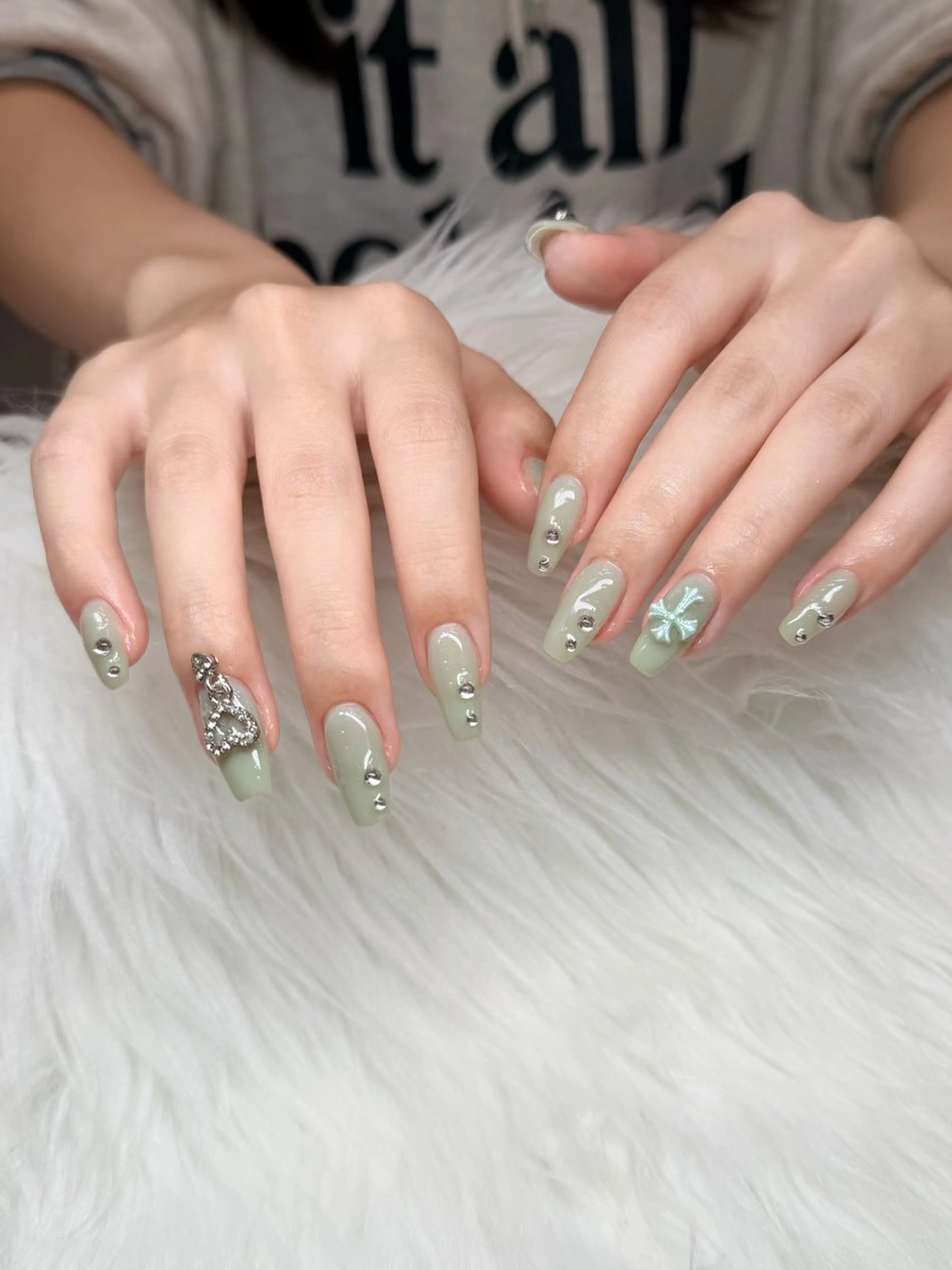 カラー RUBY NAIL& BEAUTY SPAのネイルデザイン