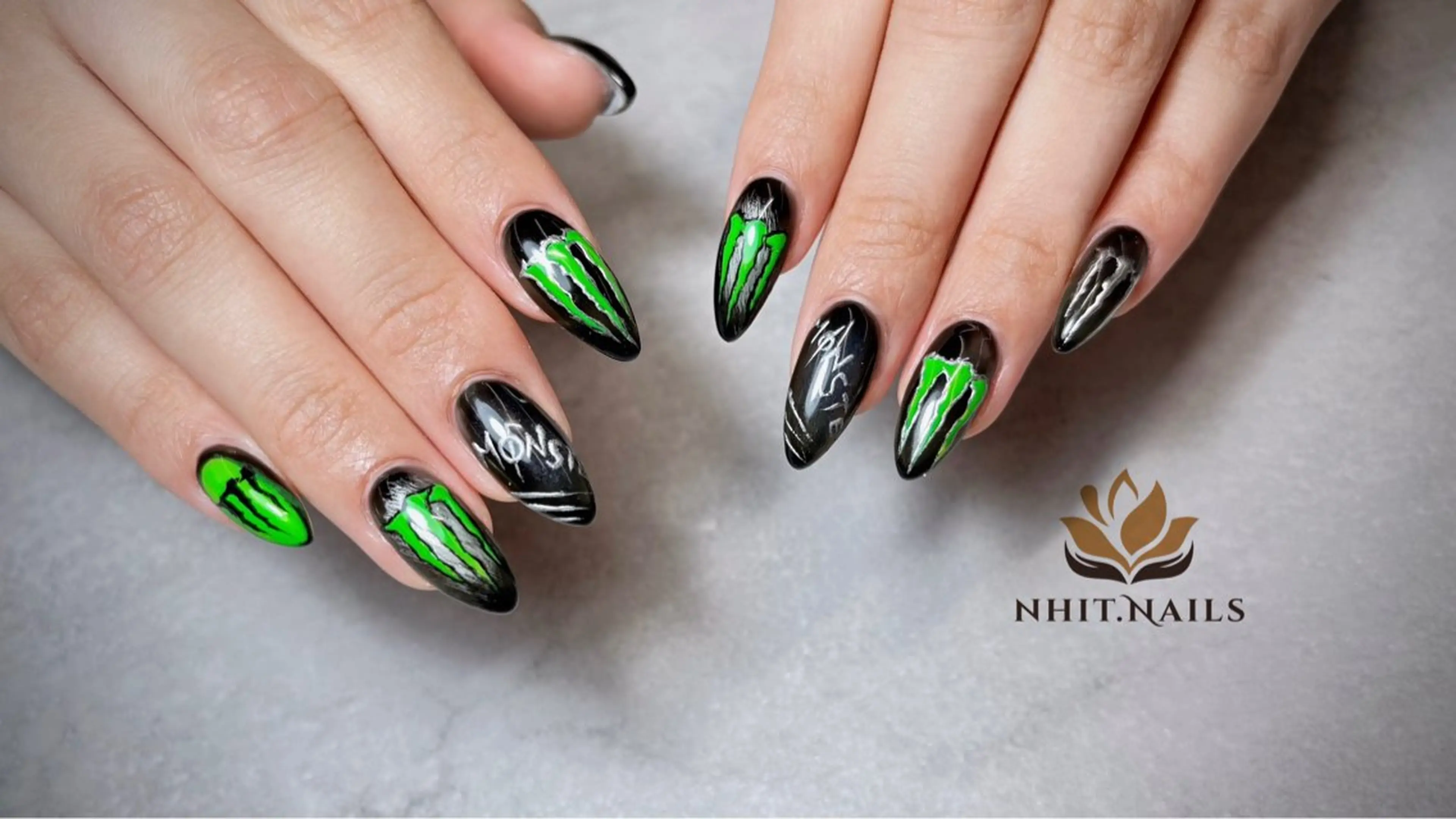 ネイル Nhit Nailsのネイルデザイン