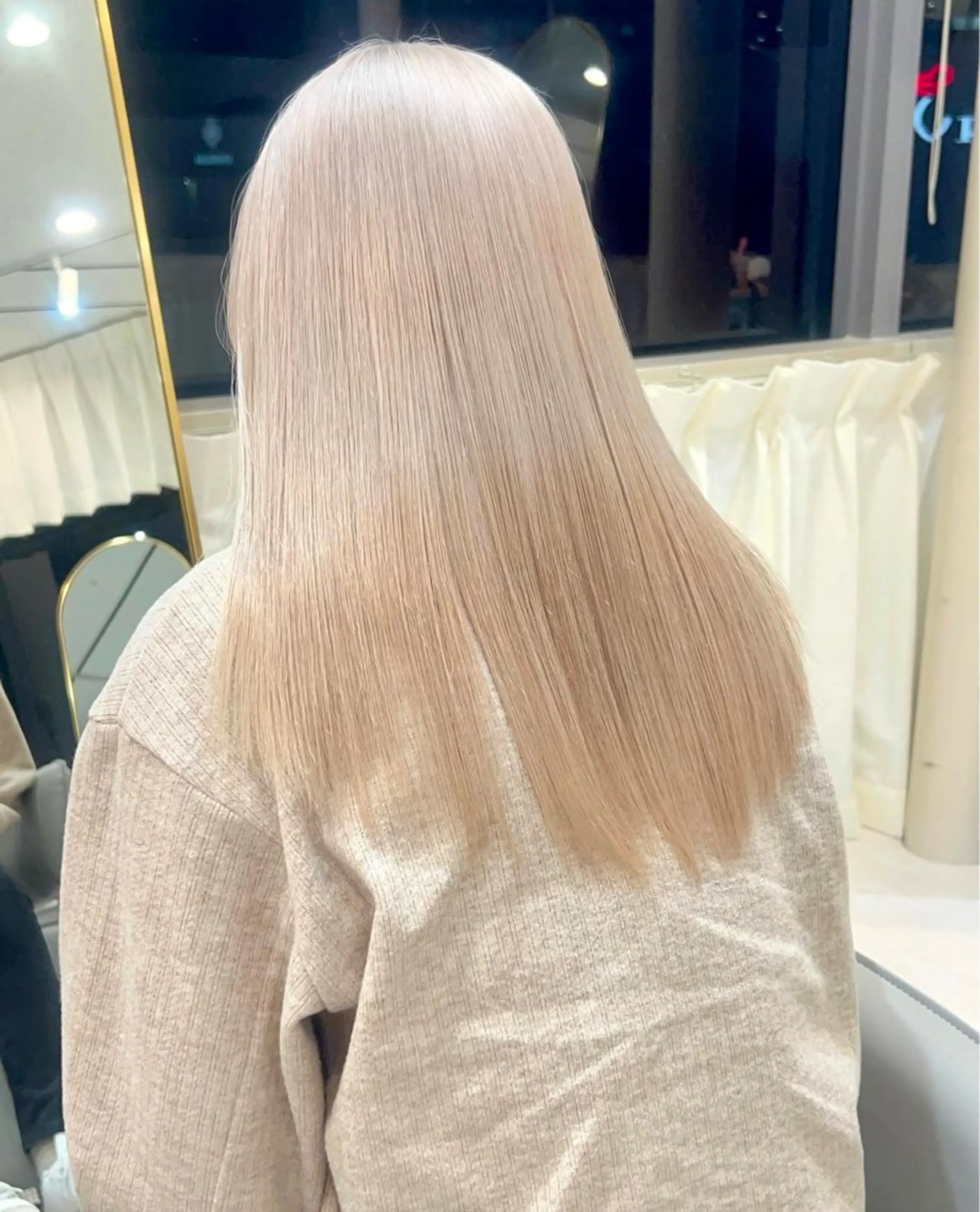 カラー ベージュカラー ホワイトベージュ ヘアカラー トリートメント AIRI/難波/ ハイトーン/髪質改善のヘアスタイル