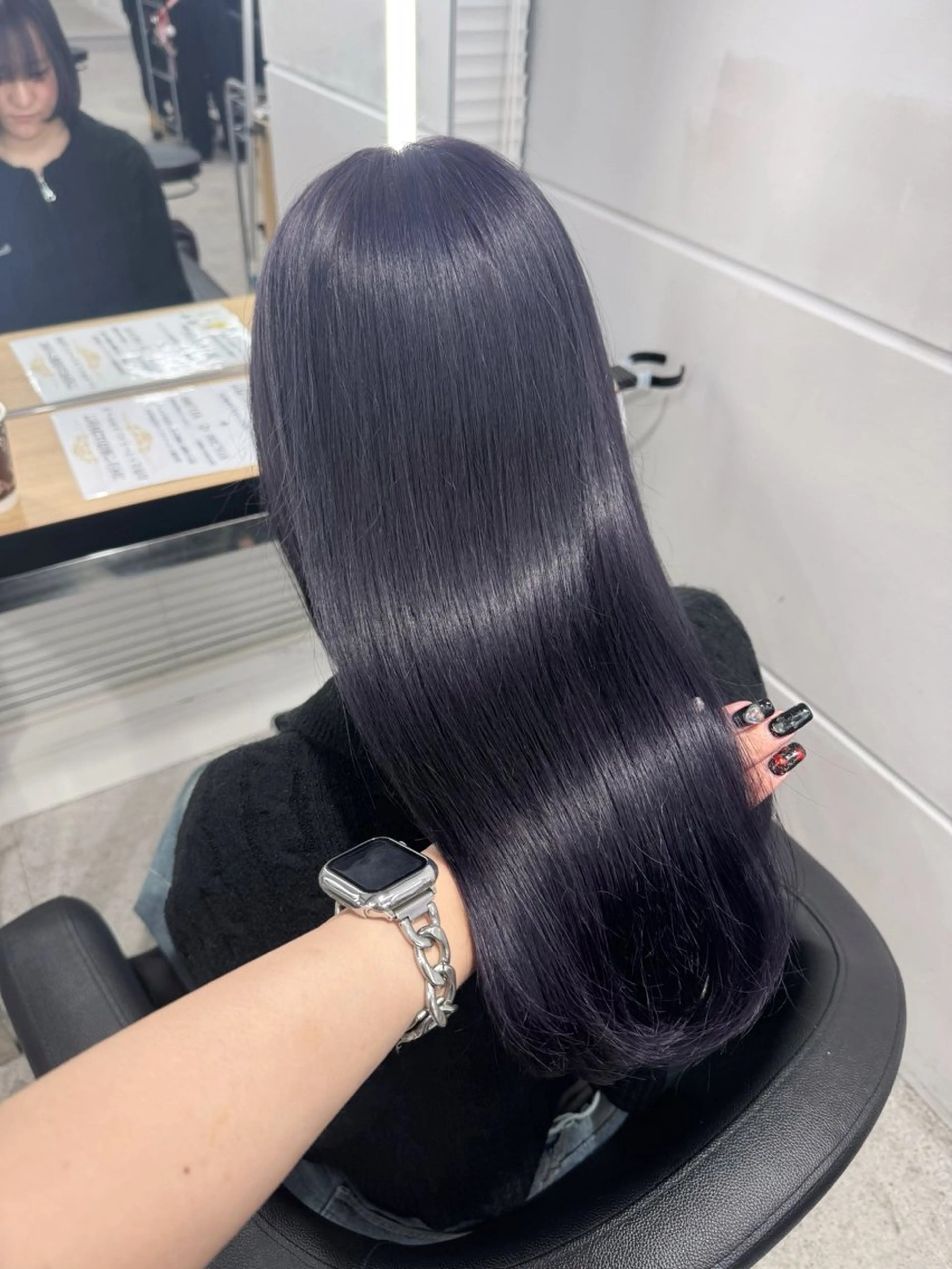 ロング カラー 暗髪🩶ラベンダー/ ブルー/ユウナ🤍のヘアスタイル