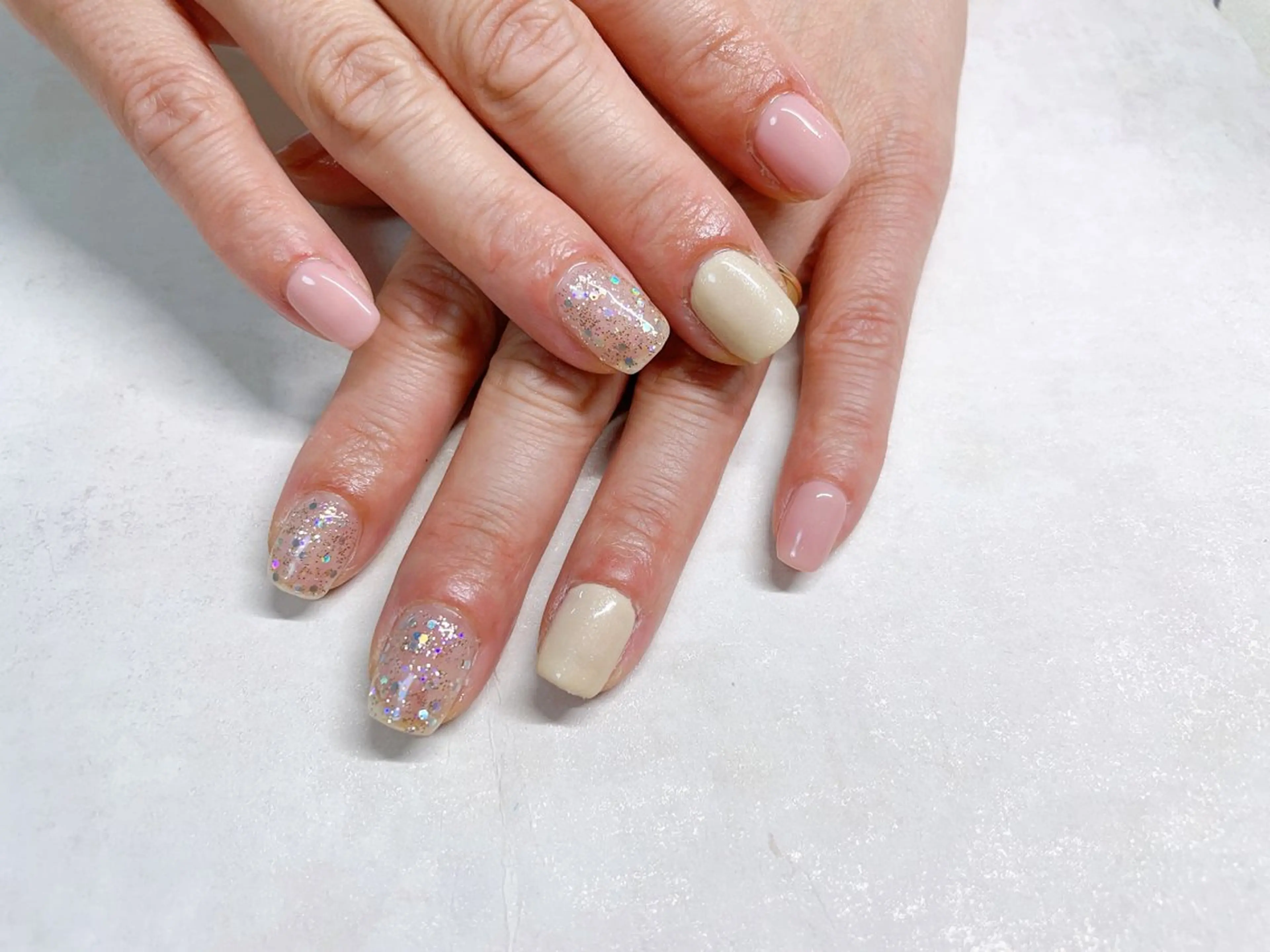 ネイル オーロラネイル フラワーネイル フットネイル フレンチネイル ジェルネイル ハンドネイル mogunail &blowのネイルデザイン