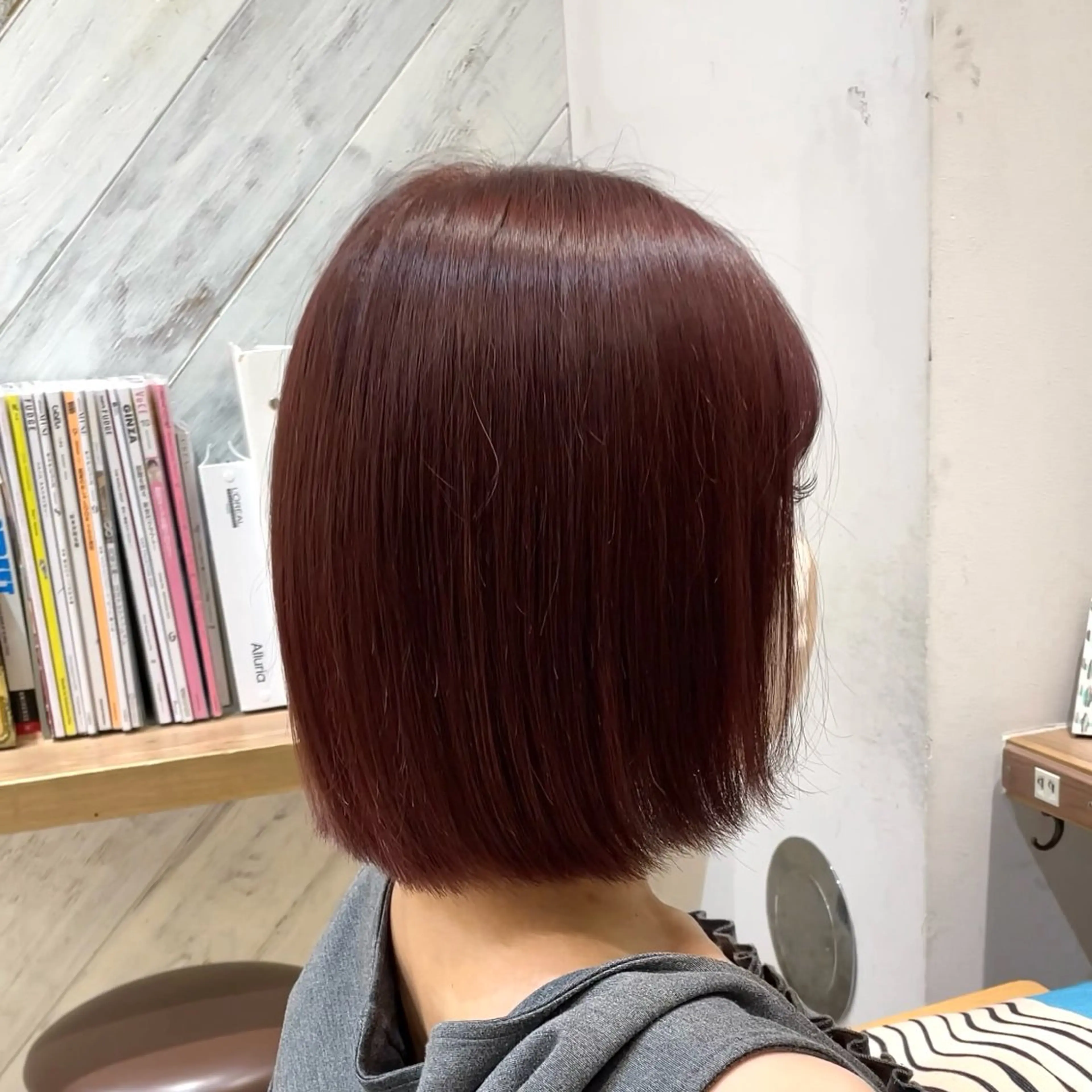 ミディアム カラー レッドカラー ヘアカラー トリートメント 横浜パーマ🌐ボブ✨ 暖色カラーもえかのヘアスタイル