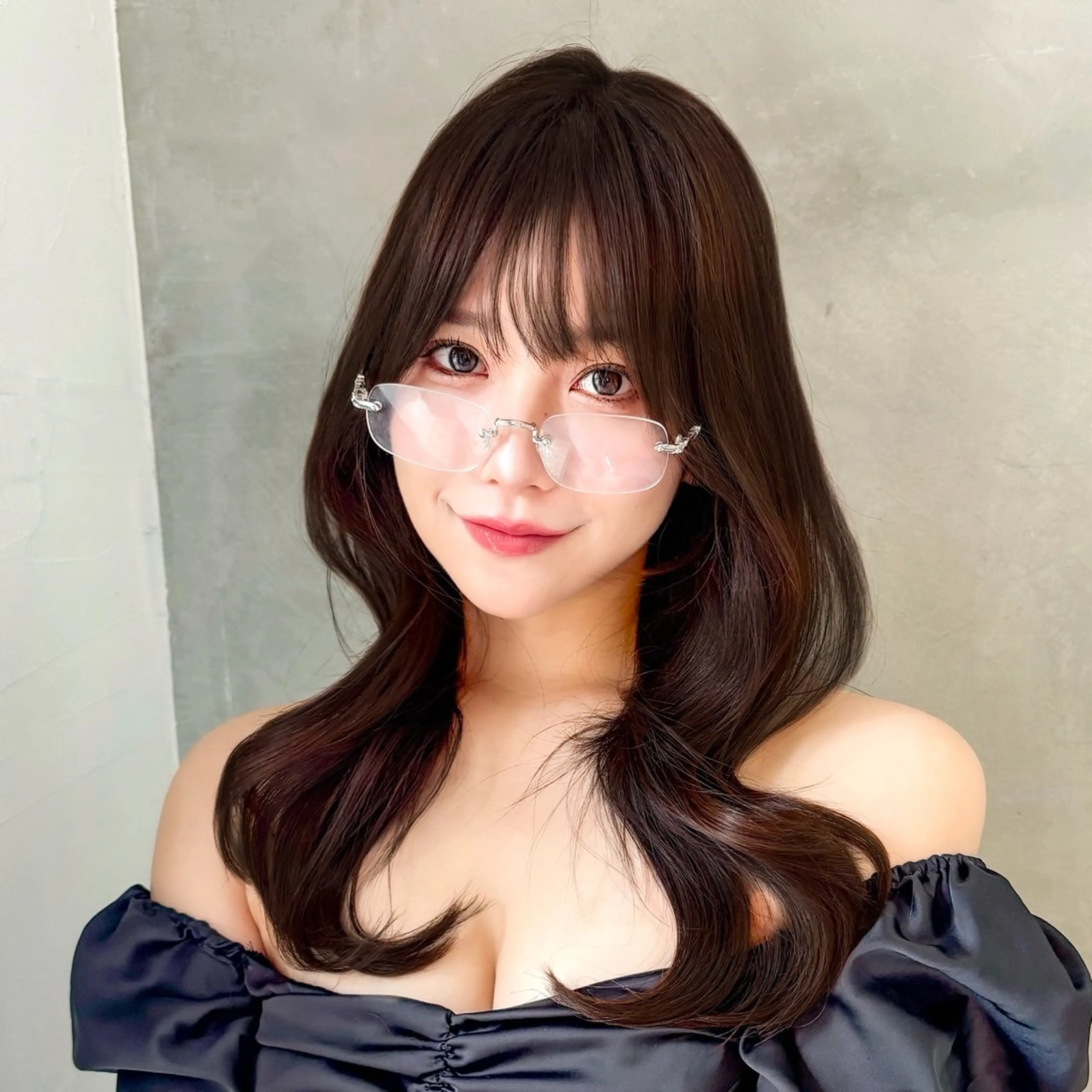 ロング くびれヘア 顔周りカット 韓国風ヘア 小顔カット カット ヘアカラー トリートメント 🤍aimi🤍 ウルフ/韓国ヘアのヘアスタイル