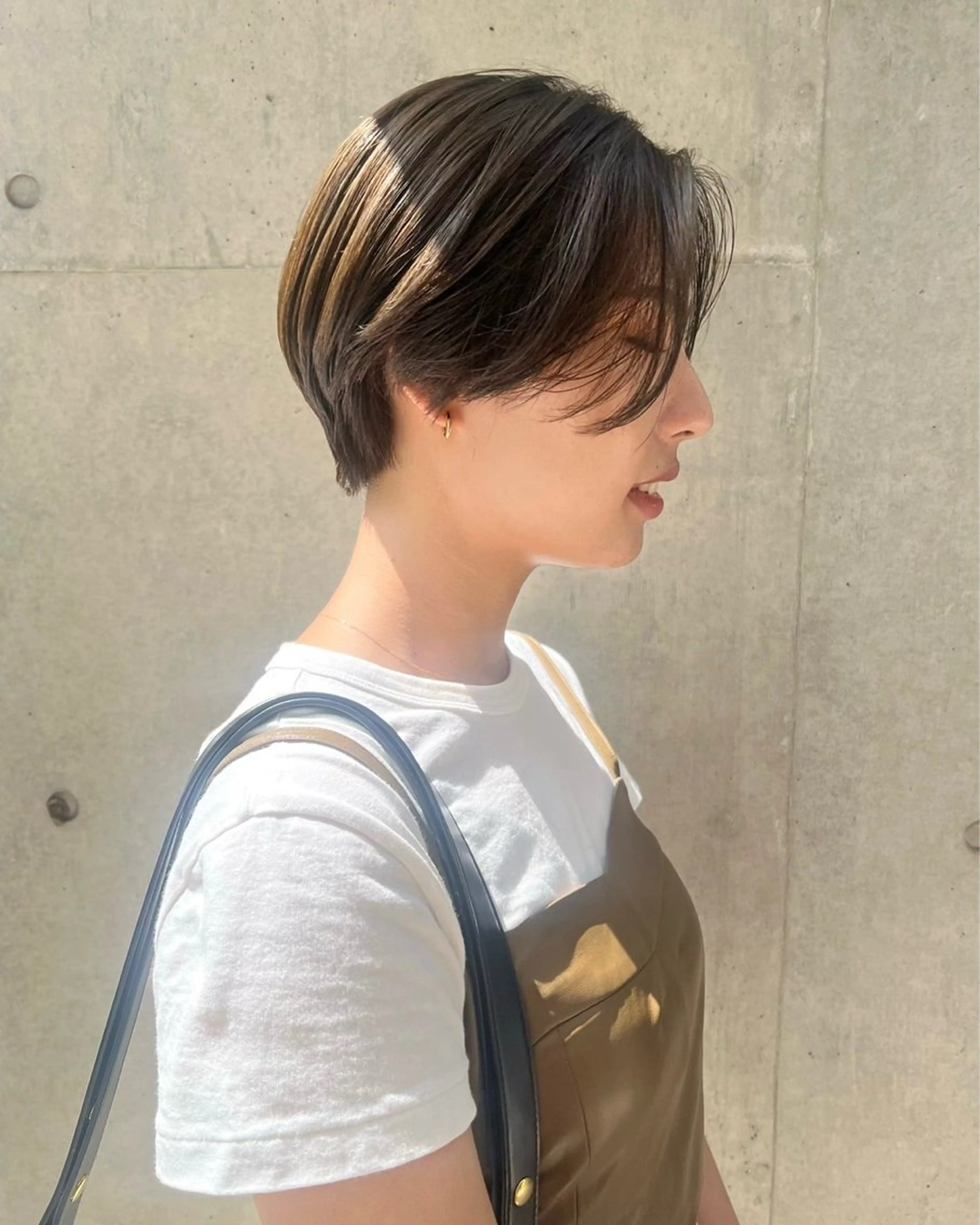 ショート カット センターパート/ 暖色カラーayuのヘアスタイル