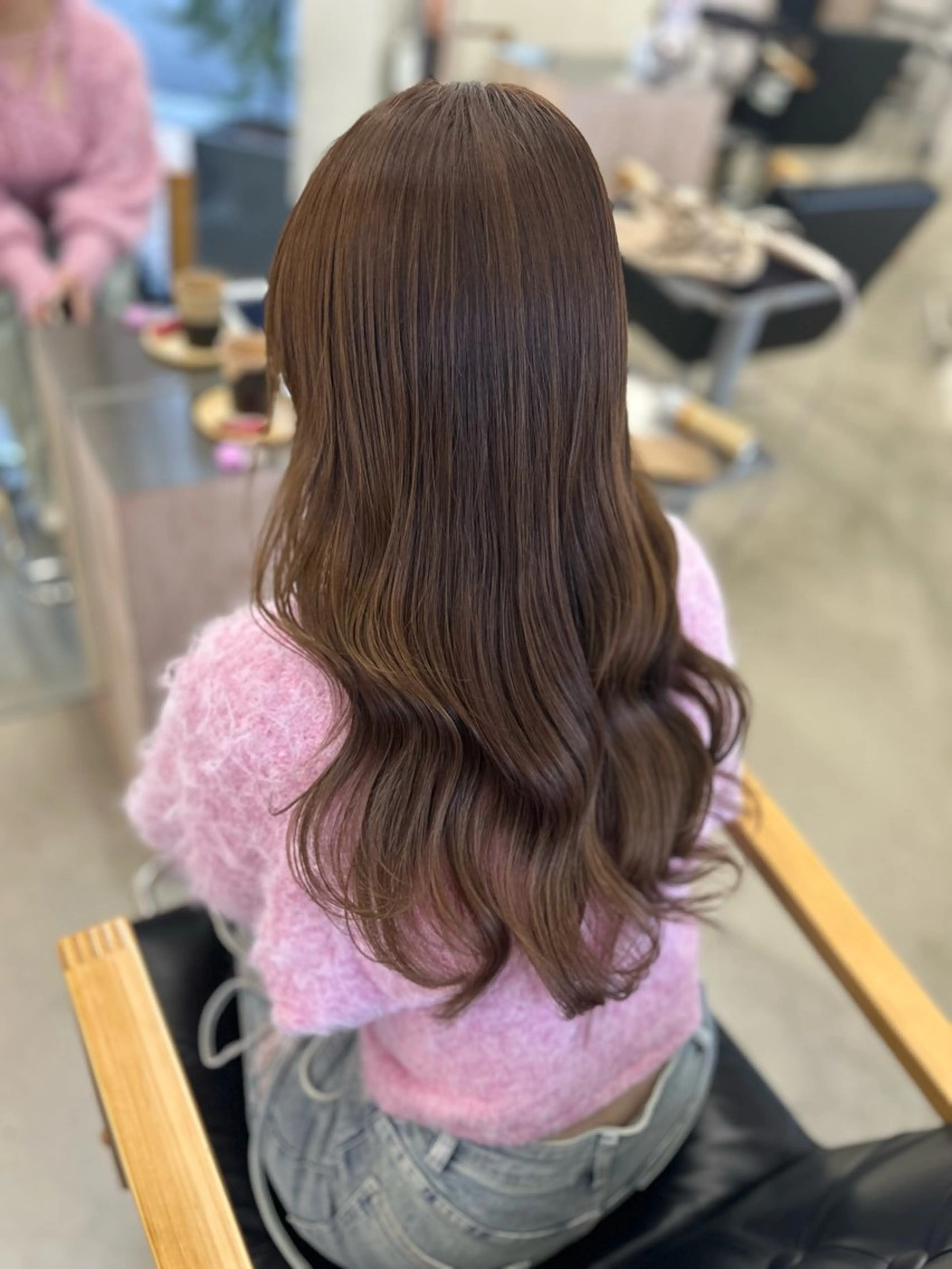 ロング カラー ロングレイヤー ベージュカラー ブリーチ ブラウンカラー 透明感カラー noa  🦋 ブリーチ/暖色のヘアスタイル