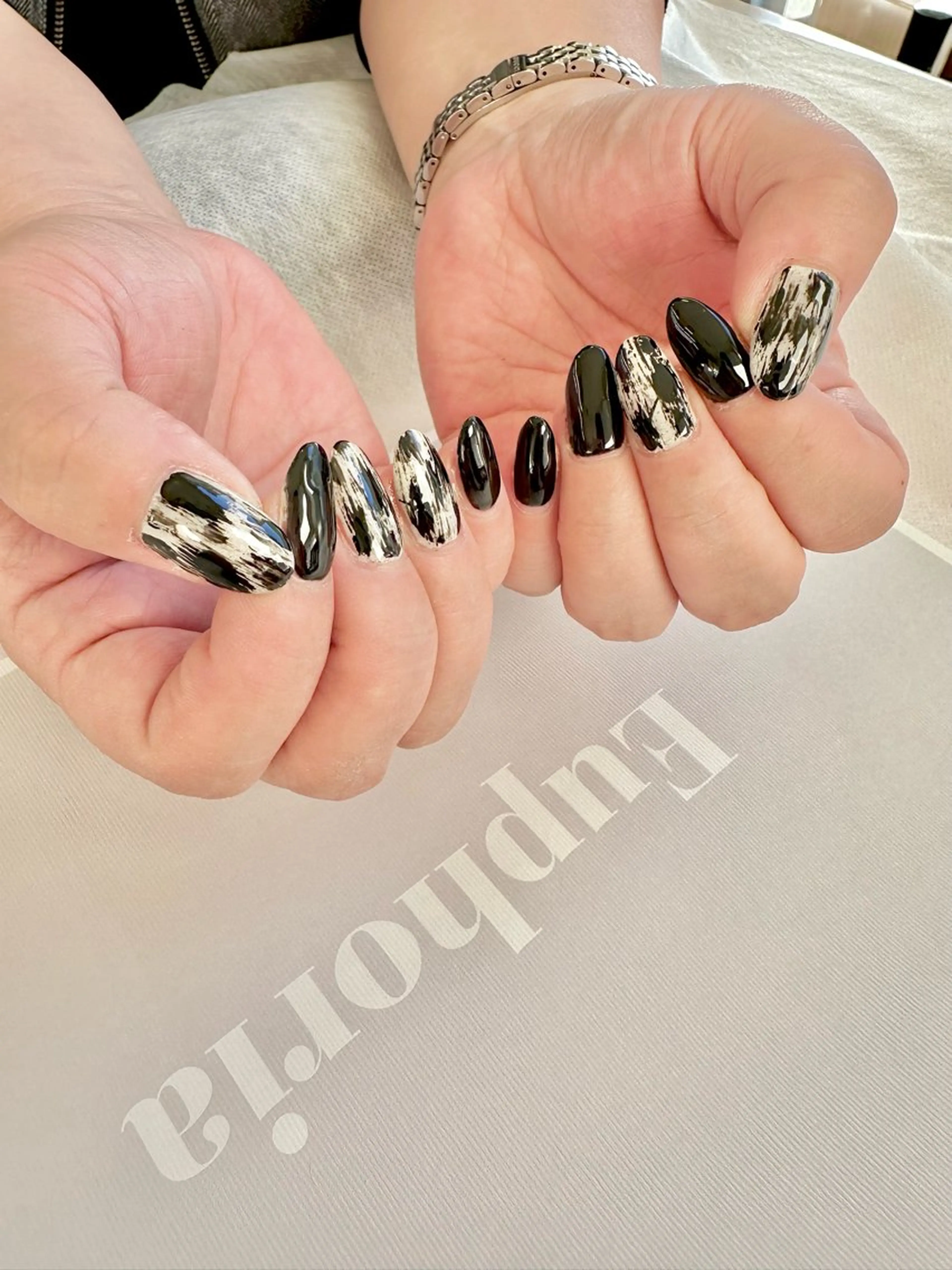 ネイル アニマル柄 DeI'm  ふなば さとみのネイルデザイン