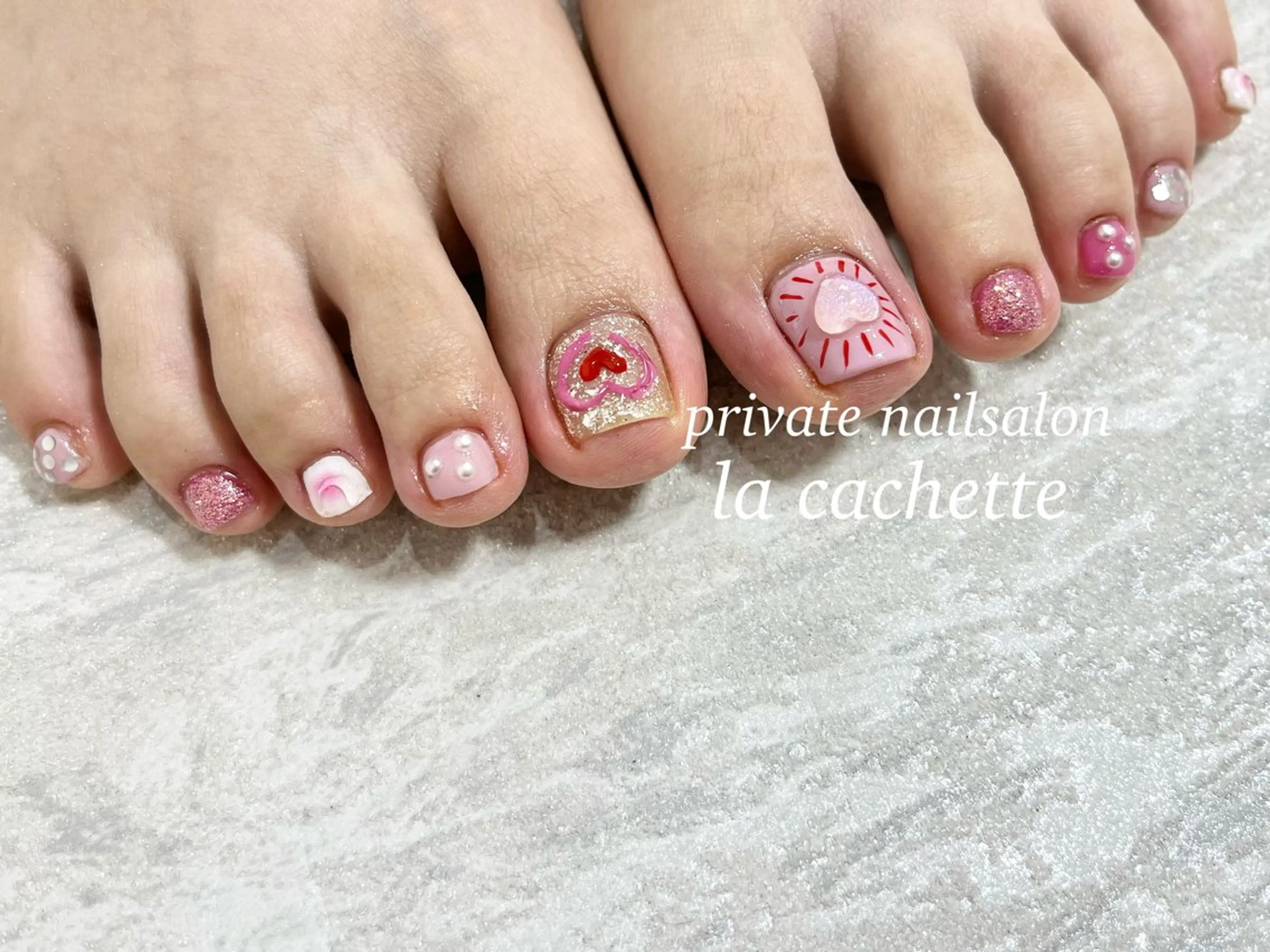 ネイル フットネイル la cachetteのネイルデザイン