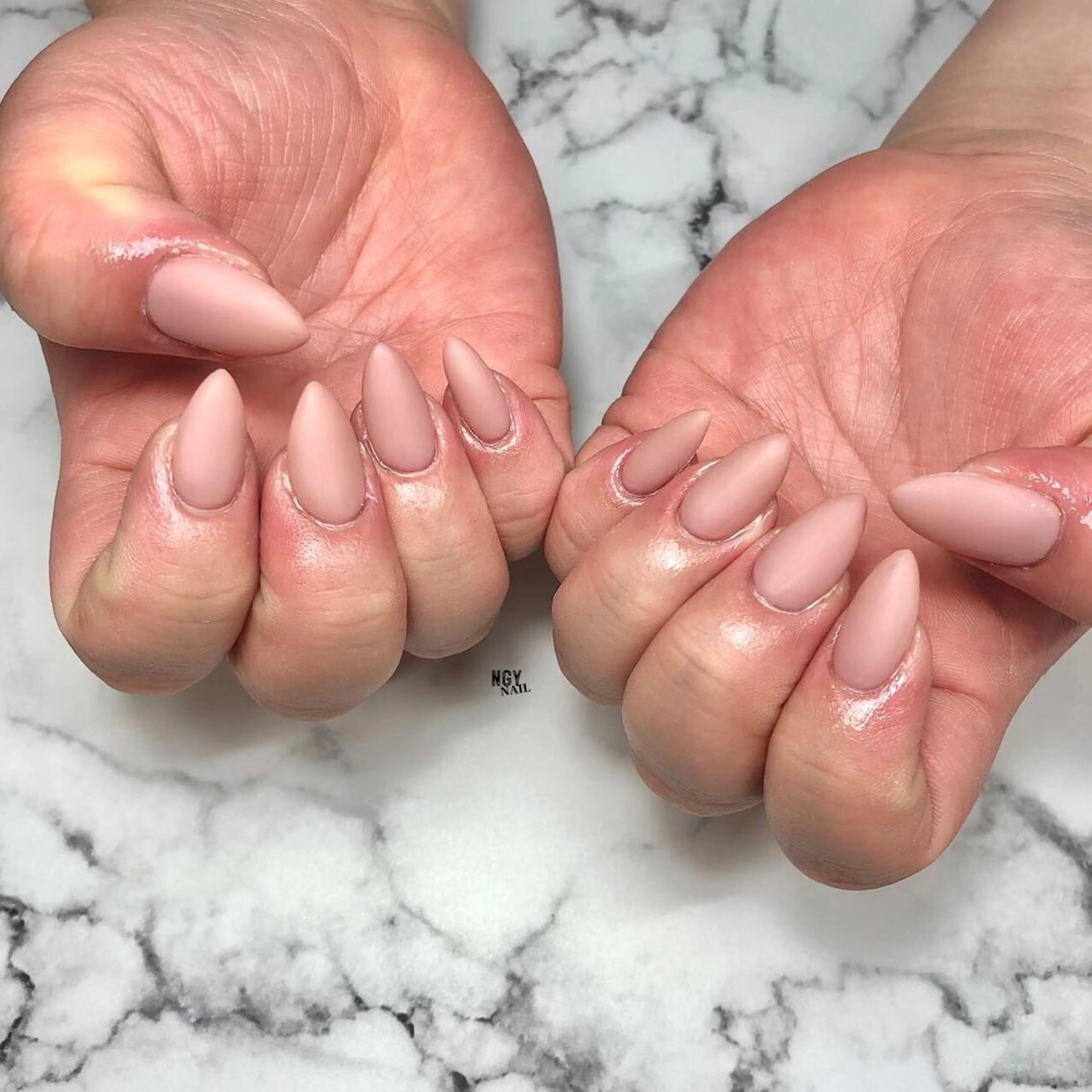 ネイル ジェルネイル マットネイル ワンカラーネイル パラジェル ピンク ハンドネイル NAIL NOWのネイルデザイン