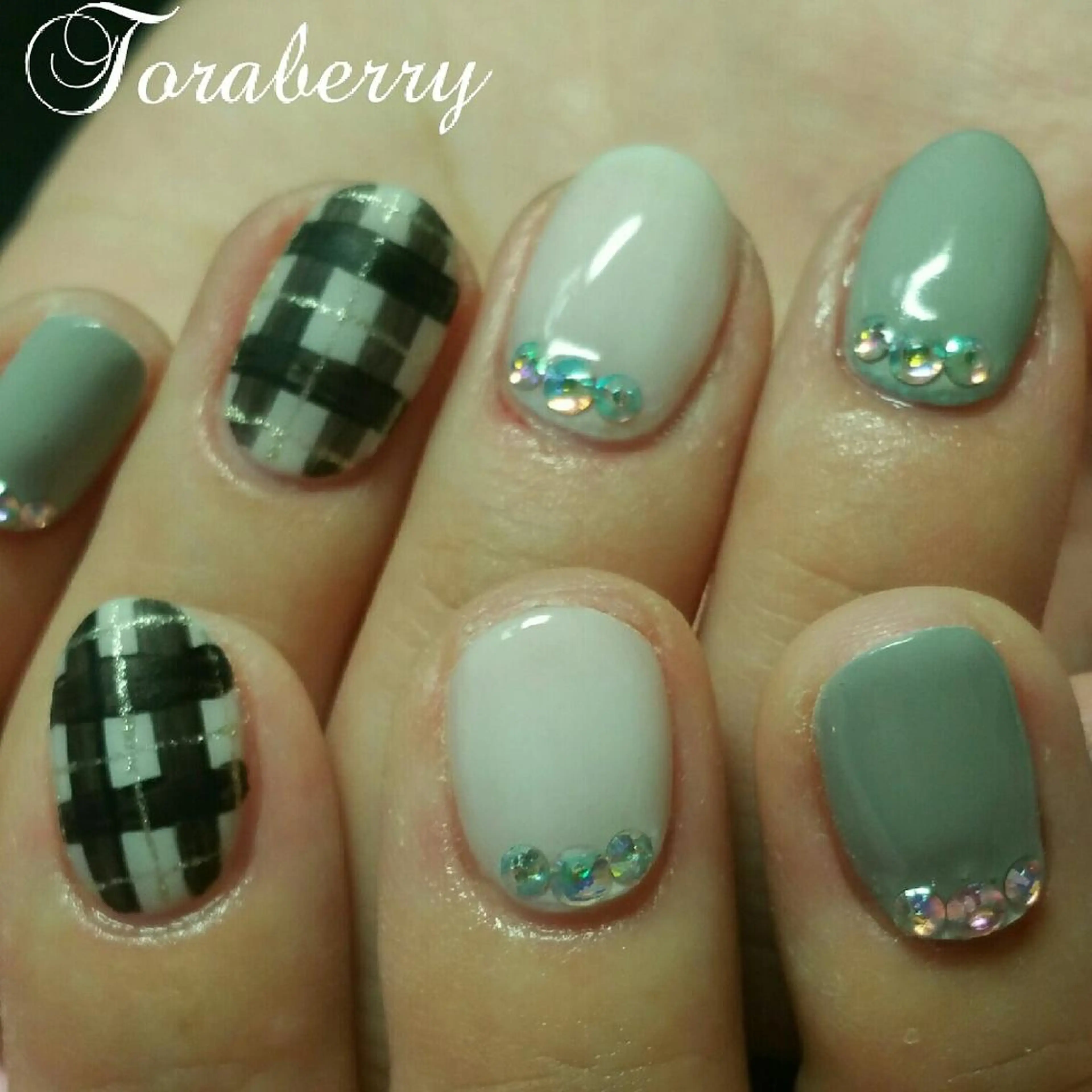 ネイル ハンドネイル ネイリスト なつみのネイルデザイン