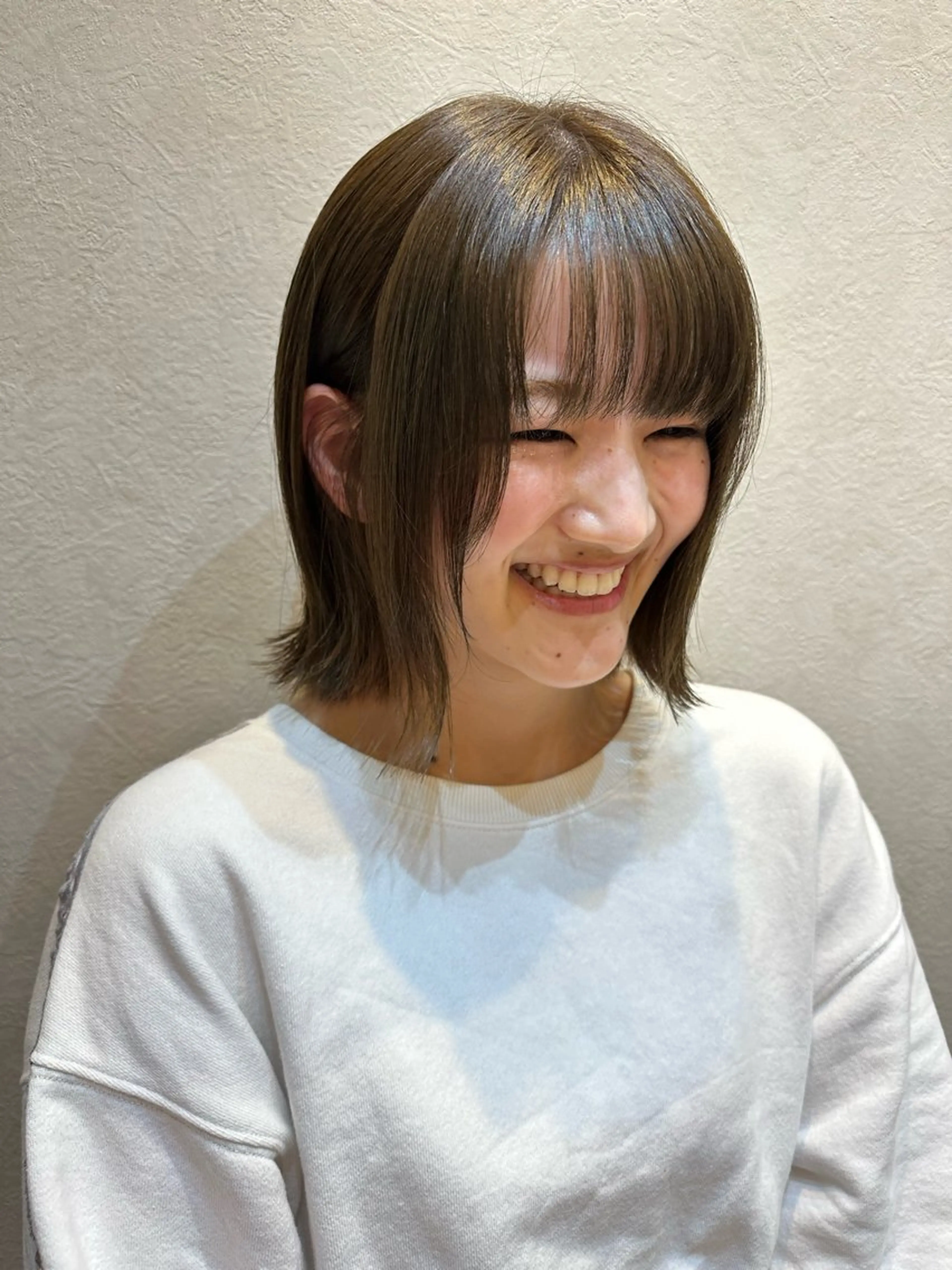 ミディアム 似合わせカット トリートメント カット newi まーぼーのヘアスタイル