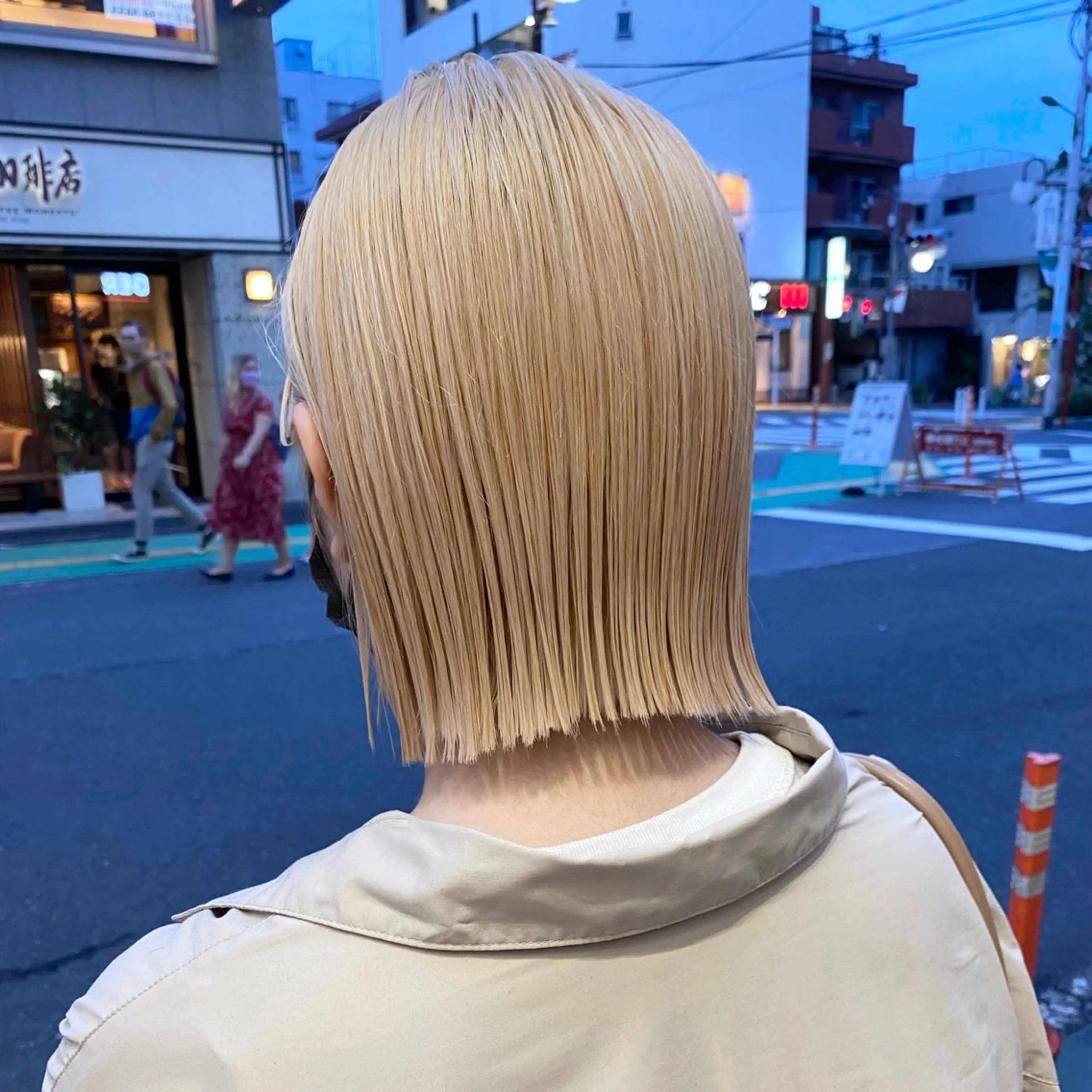 カラー ブリーチ 抜きっぱなしブロンド ブロンド rio/ボブ /ブリーチカラー🫧のヘアスタイル