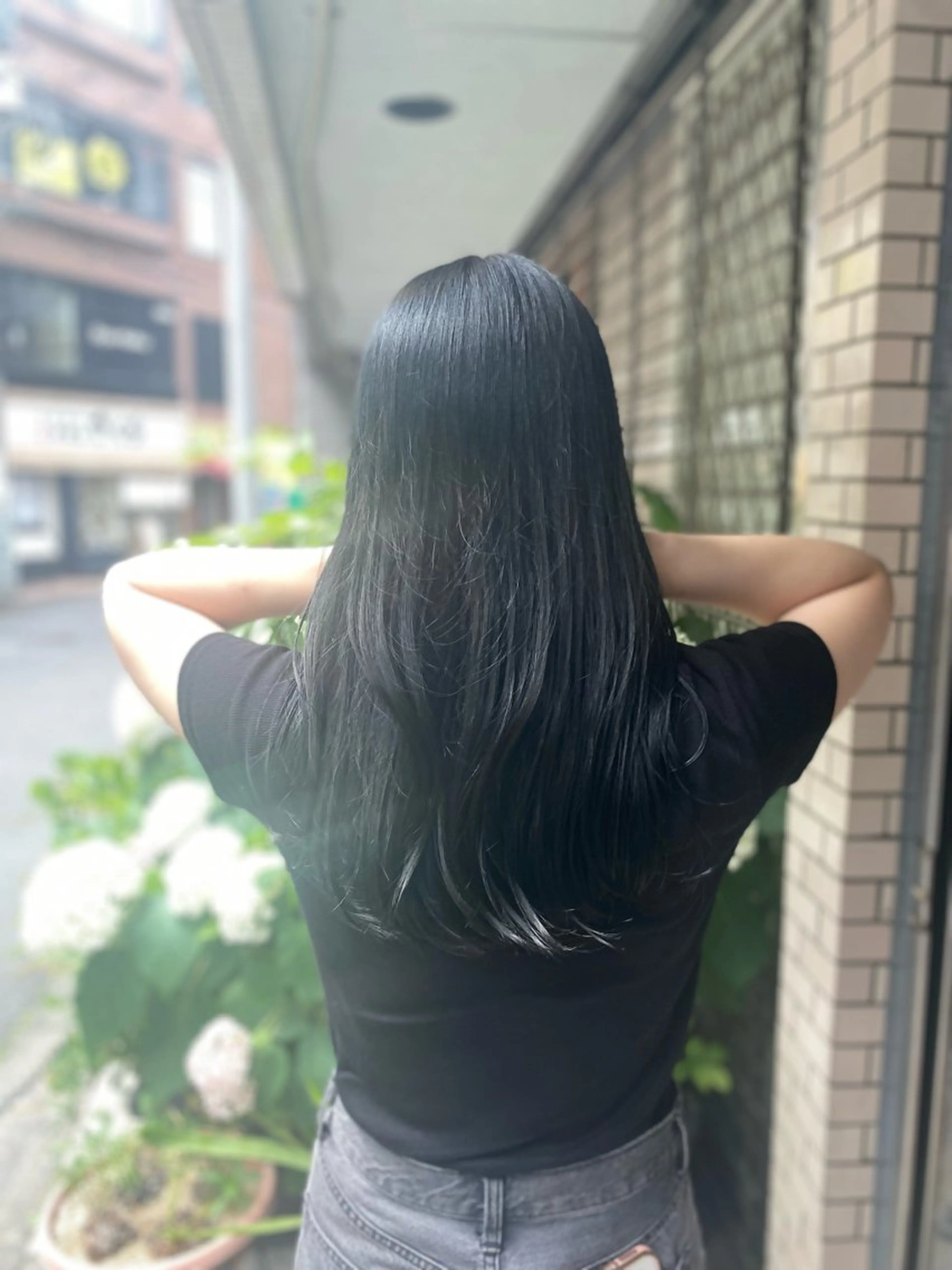 ロング カラー 黒髪 ブルーカラー ブルーブラック ヘアカラー Lily 日吉所属・ブリーチなし/暖色/ 透明感/なおやのヘアスタイル