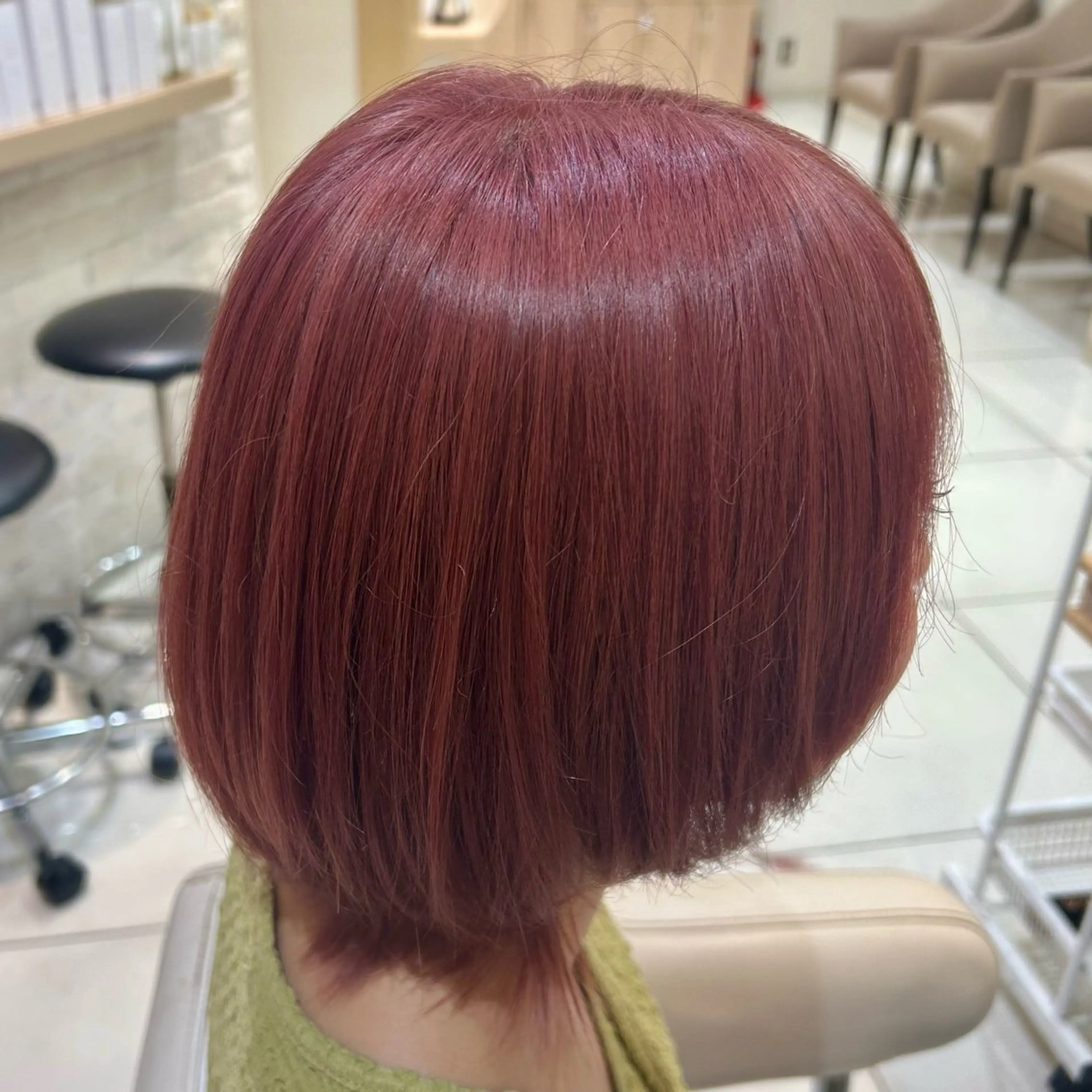 ミディアム カラー 宮原 佑莉のヘアスタイル