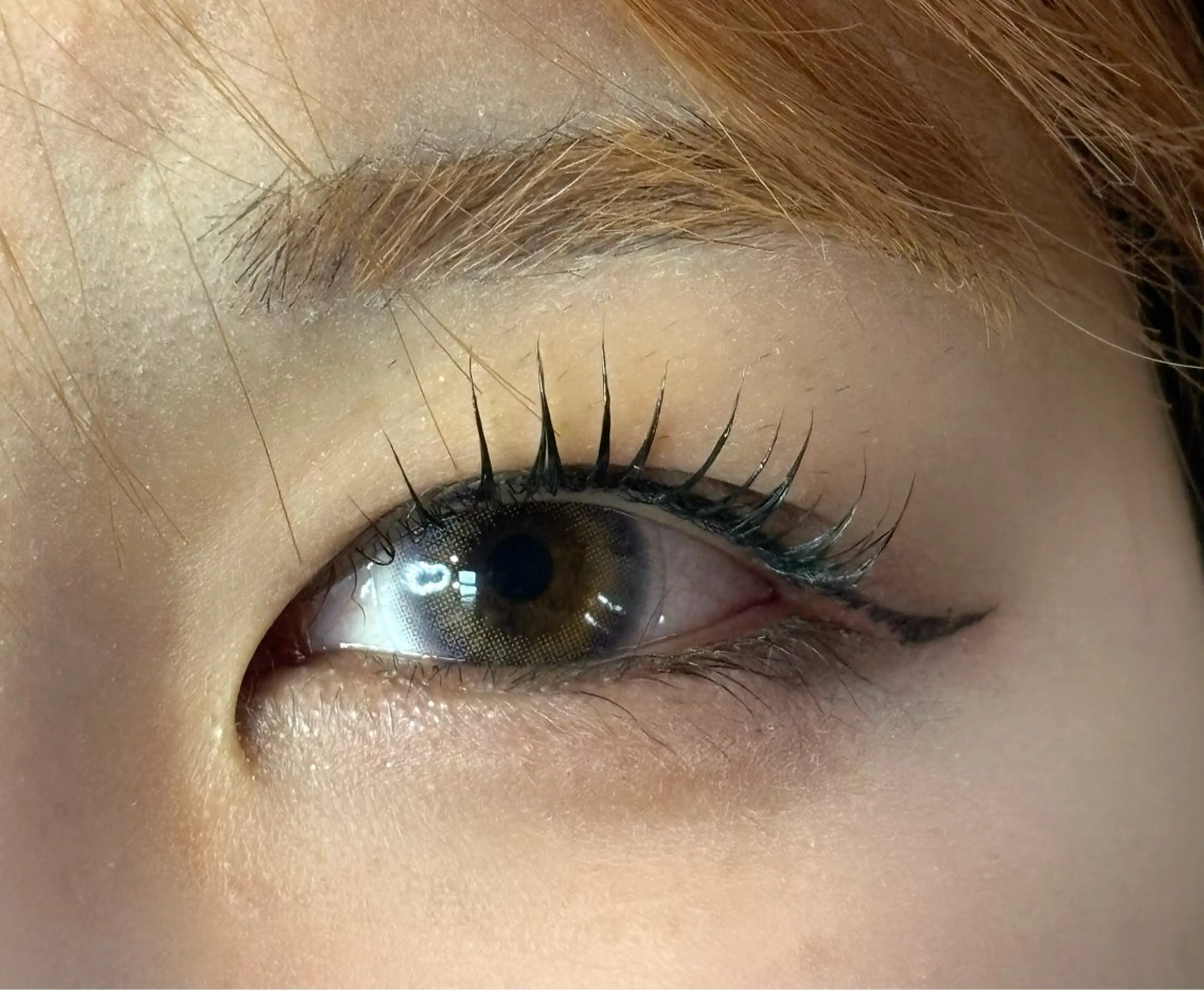 マツエク・マツパ 棗所属・岡 真巳子の眉毛・アイブロウイメージ