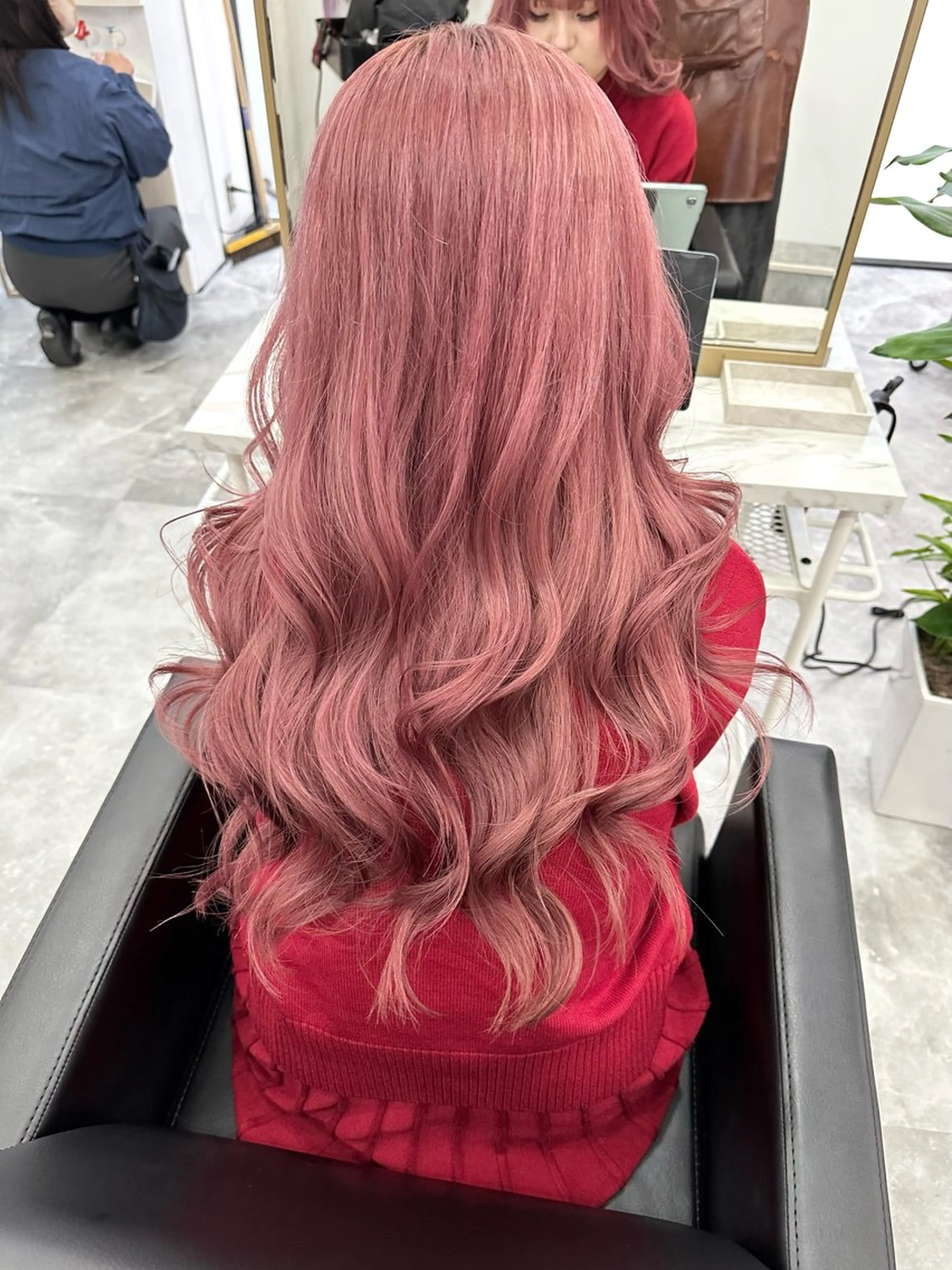 ロング カラー ヘアカラー ROSEL末吉 海渡のヘアスタイル